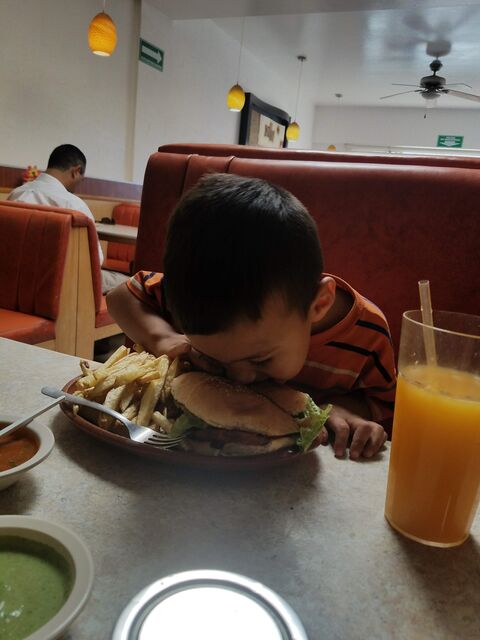 Mayeli's image 7