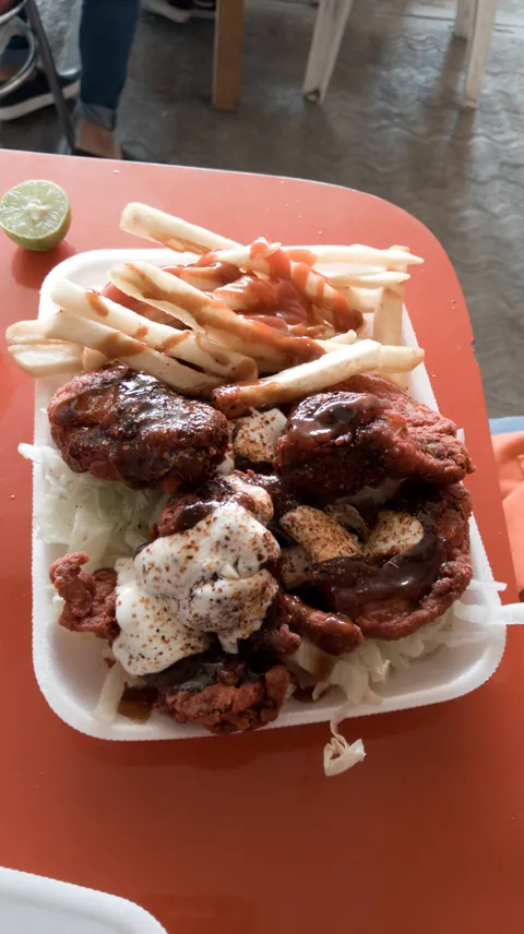 Alitas "Los Tres Reyes" image 2