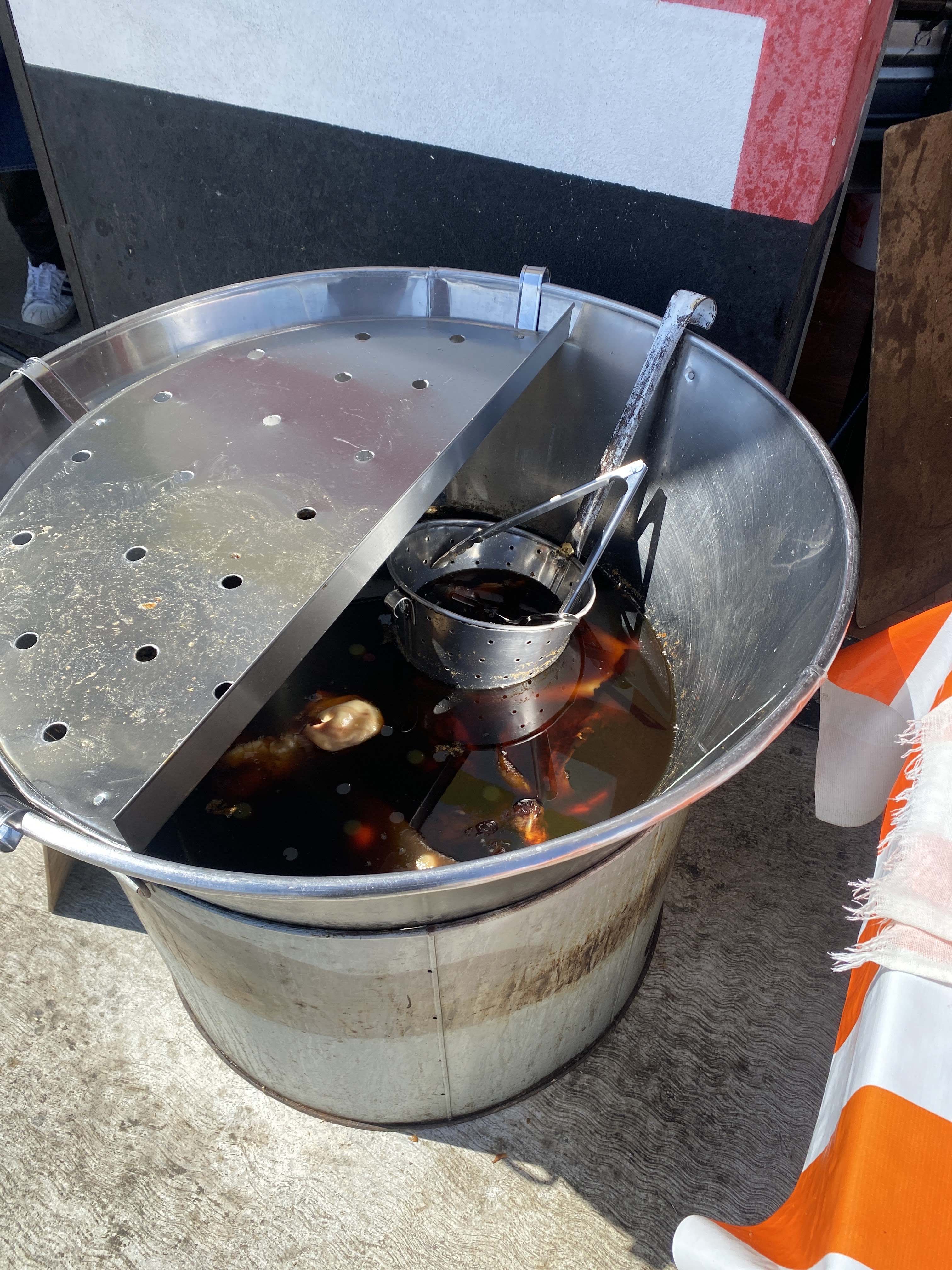 Carnitas, Pancita de Res y Dulces de Leche. “Los Abuelos” image 3