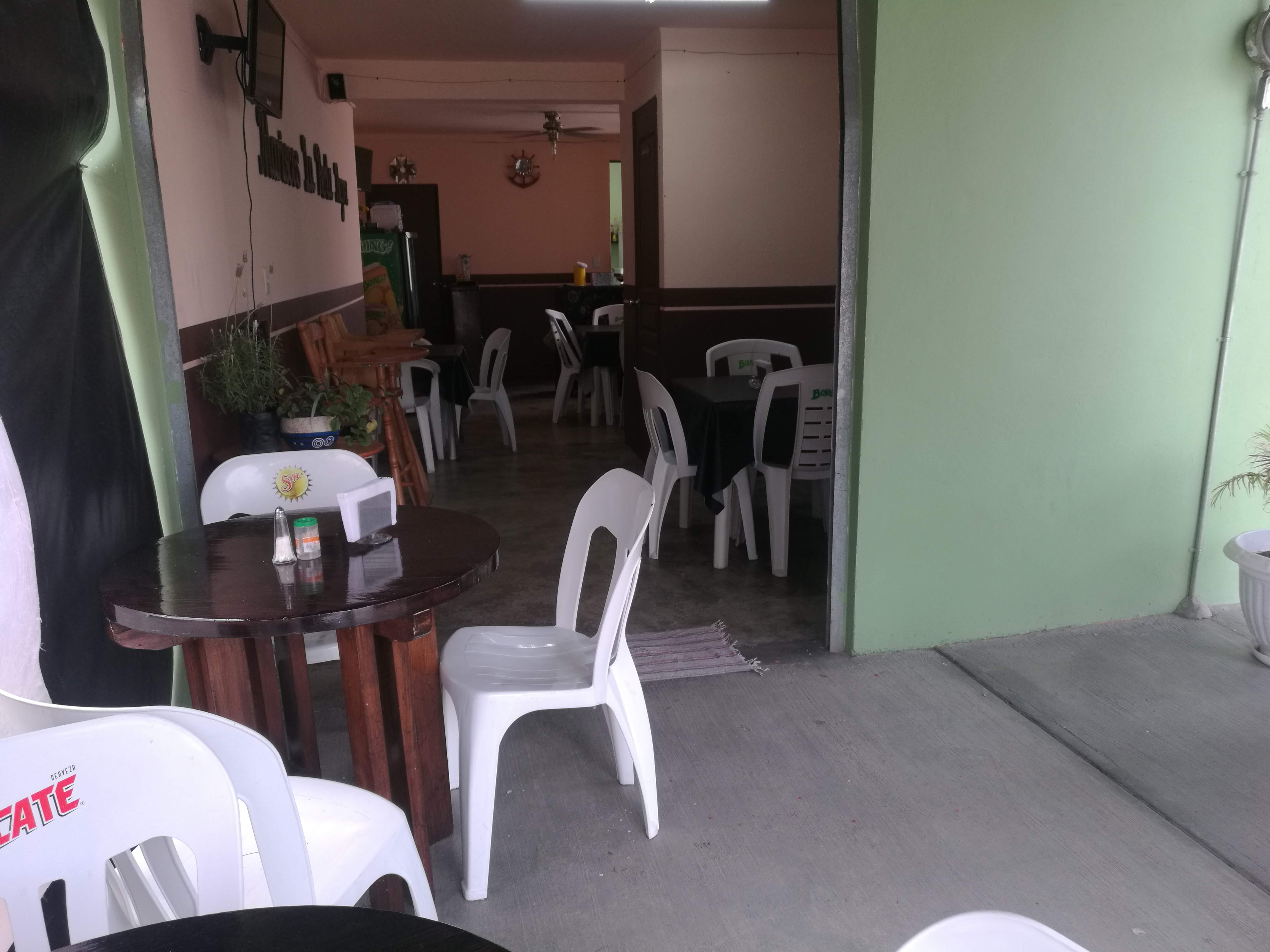 Mariscos "La Perla Negra" image 2