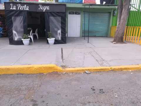 Mariscos "La Perla Negra" image 3