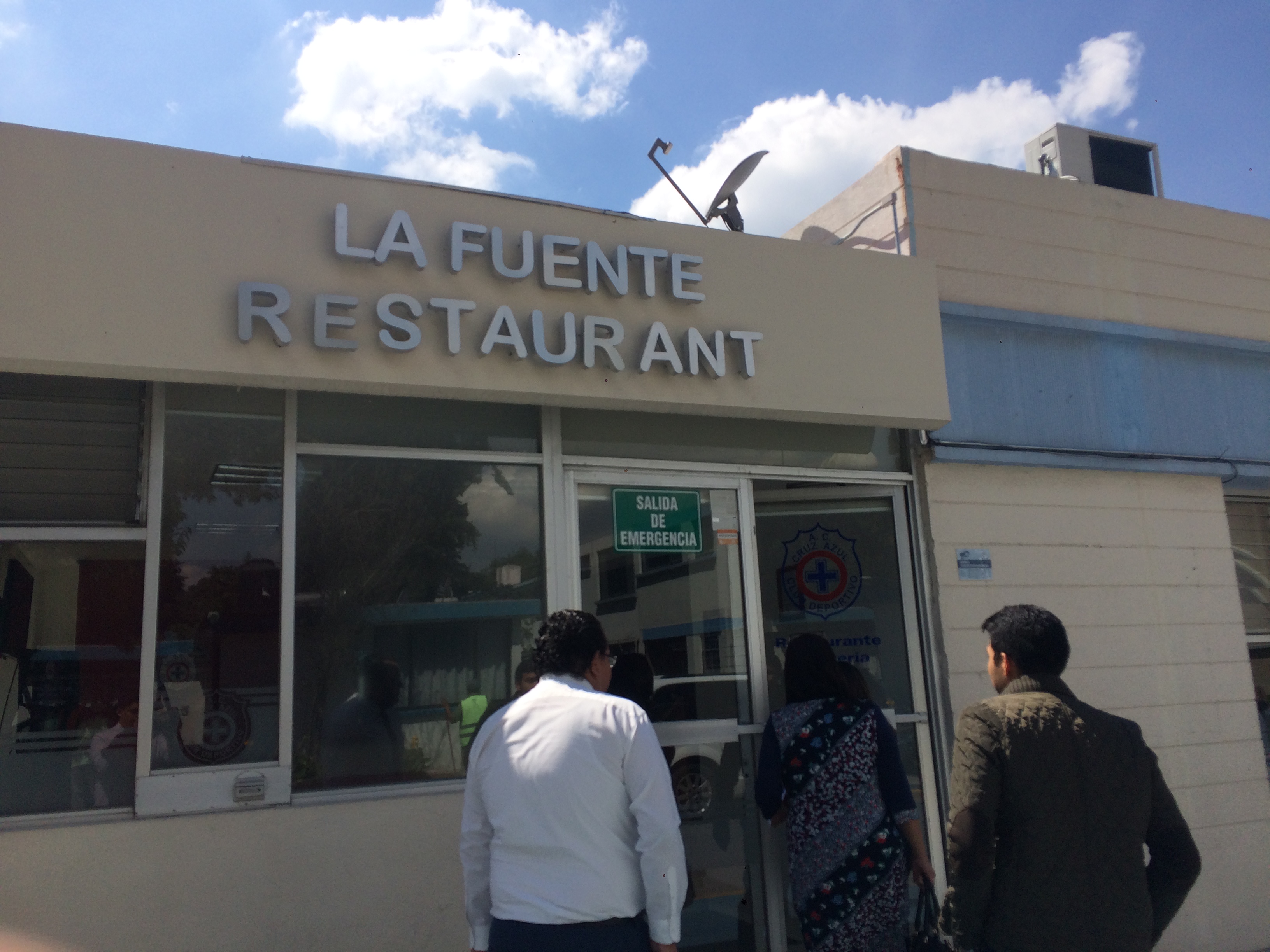 Fuente De Sodas Cruz Azul image 6