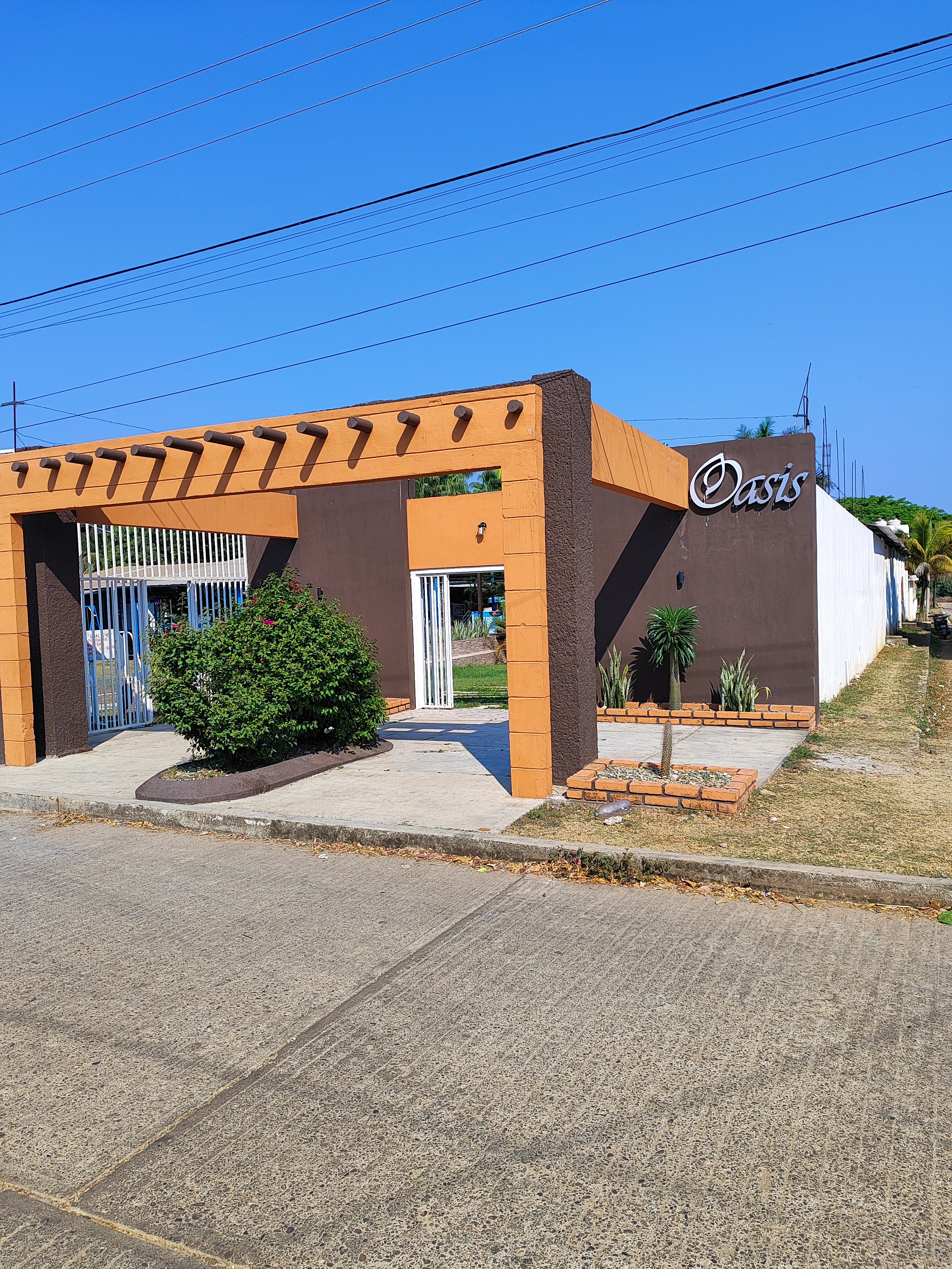 Alberca Oasis image 1