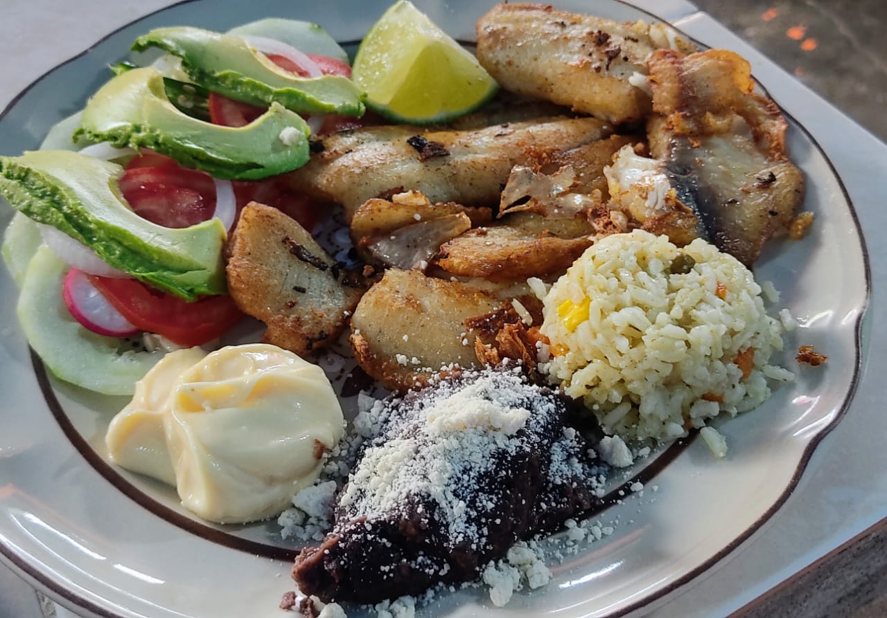 Marisquería la Bahía image 5