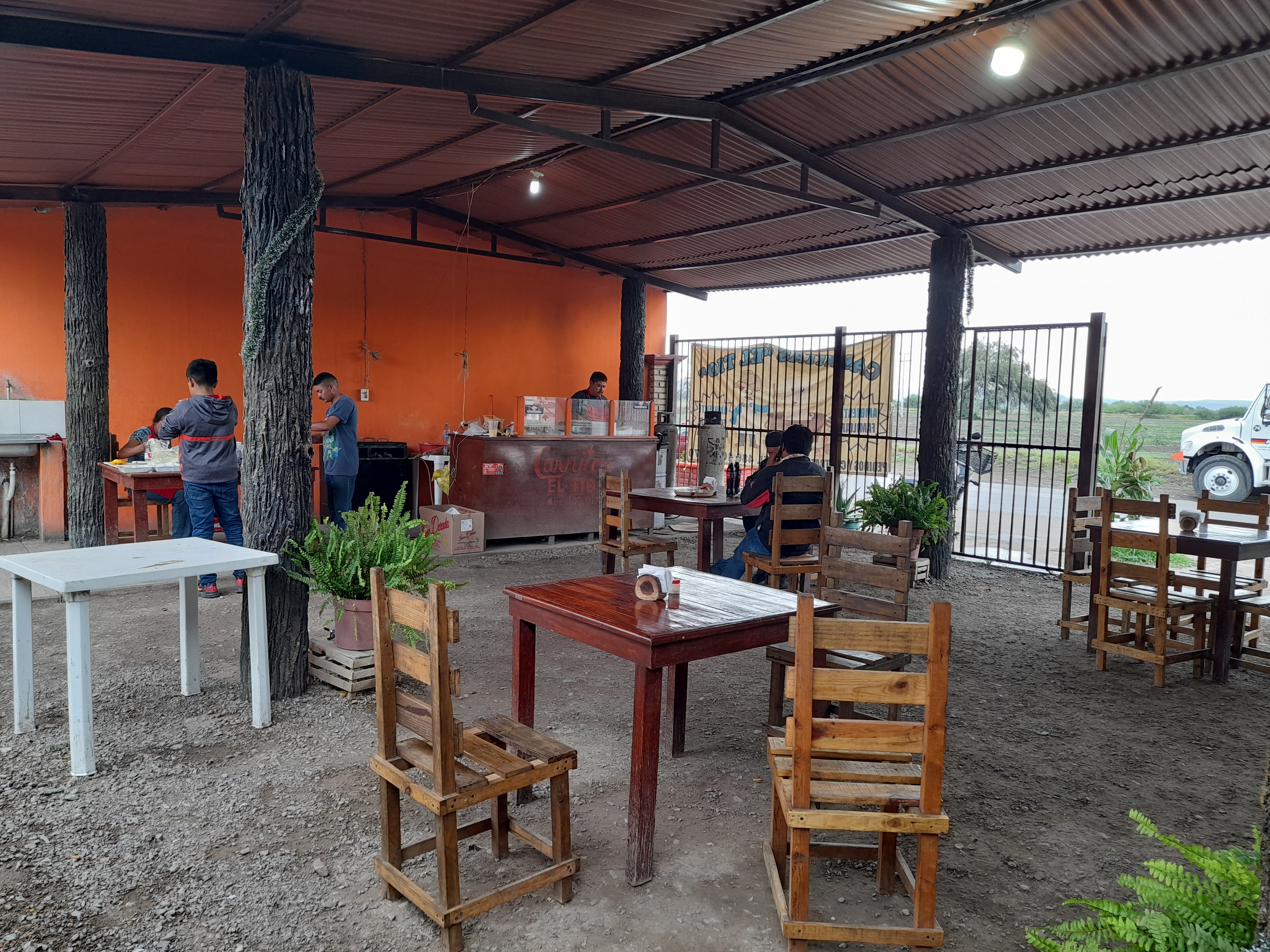 Carnitas "El Tio" image 1