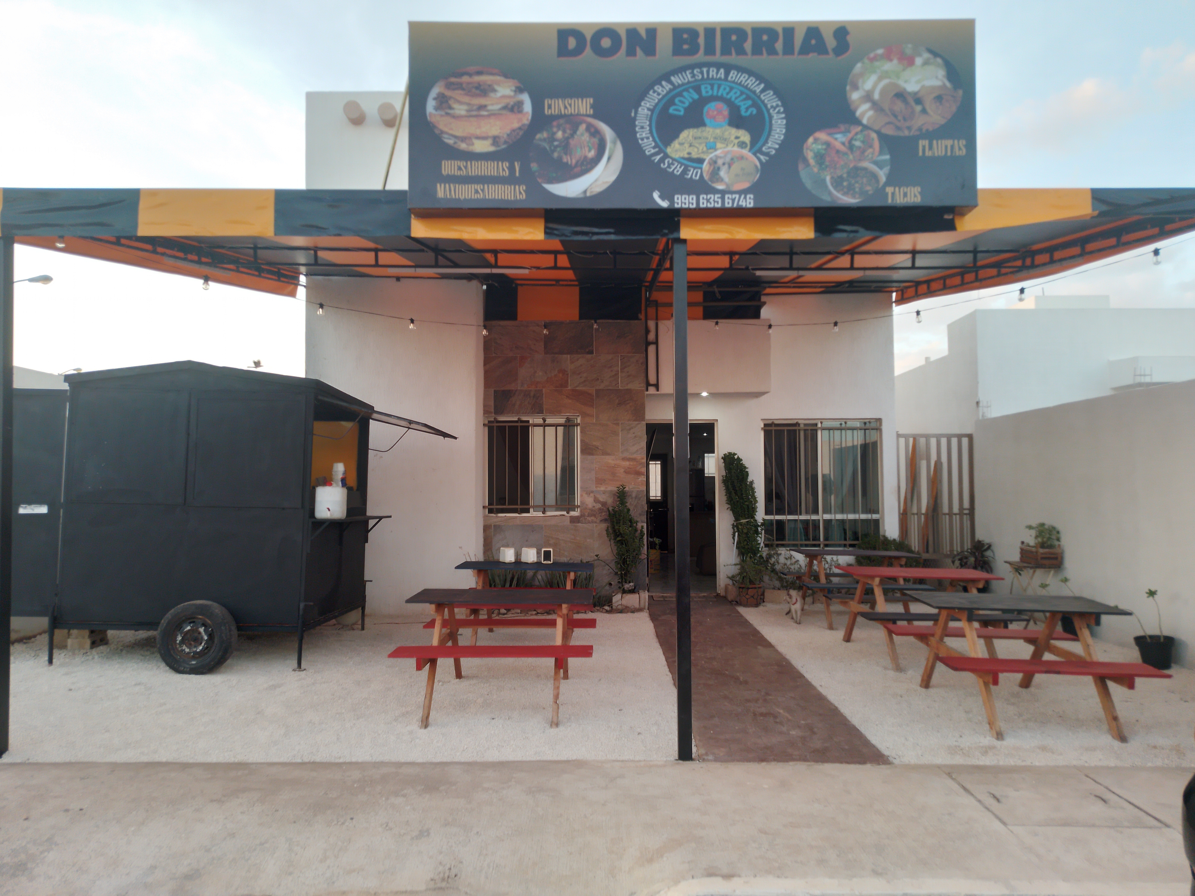 Don Birrias | Restaurante Los Héroes image 1