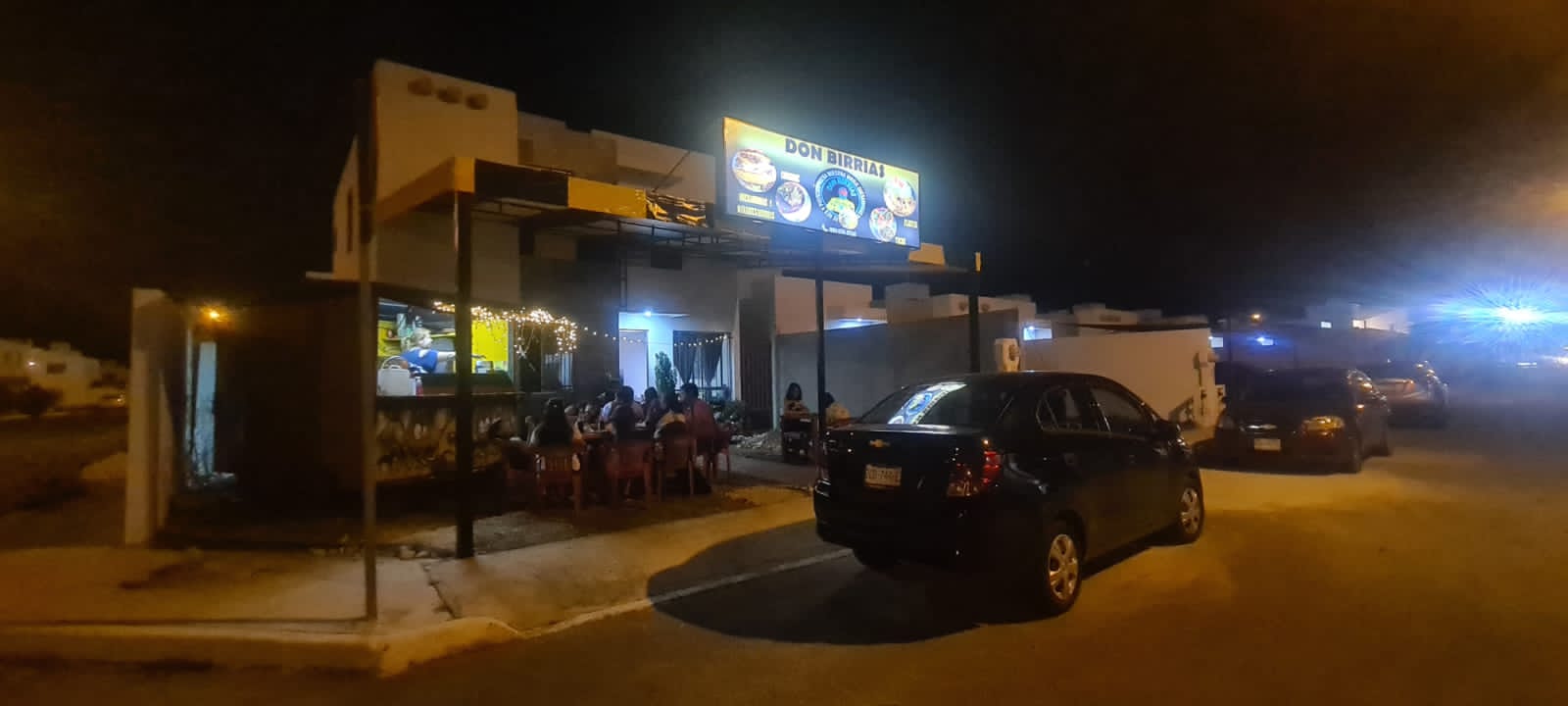 Don Birrias | Restaurante Los Héroes image 9