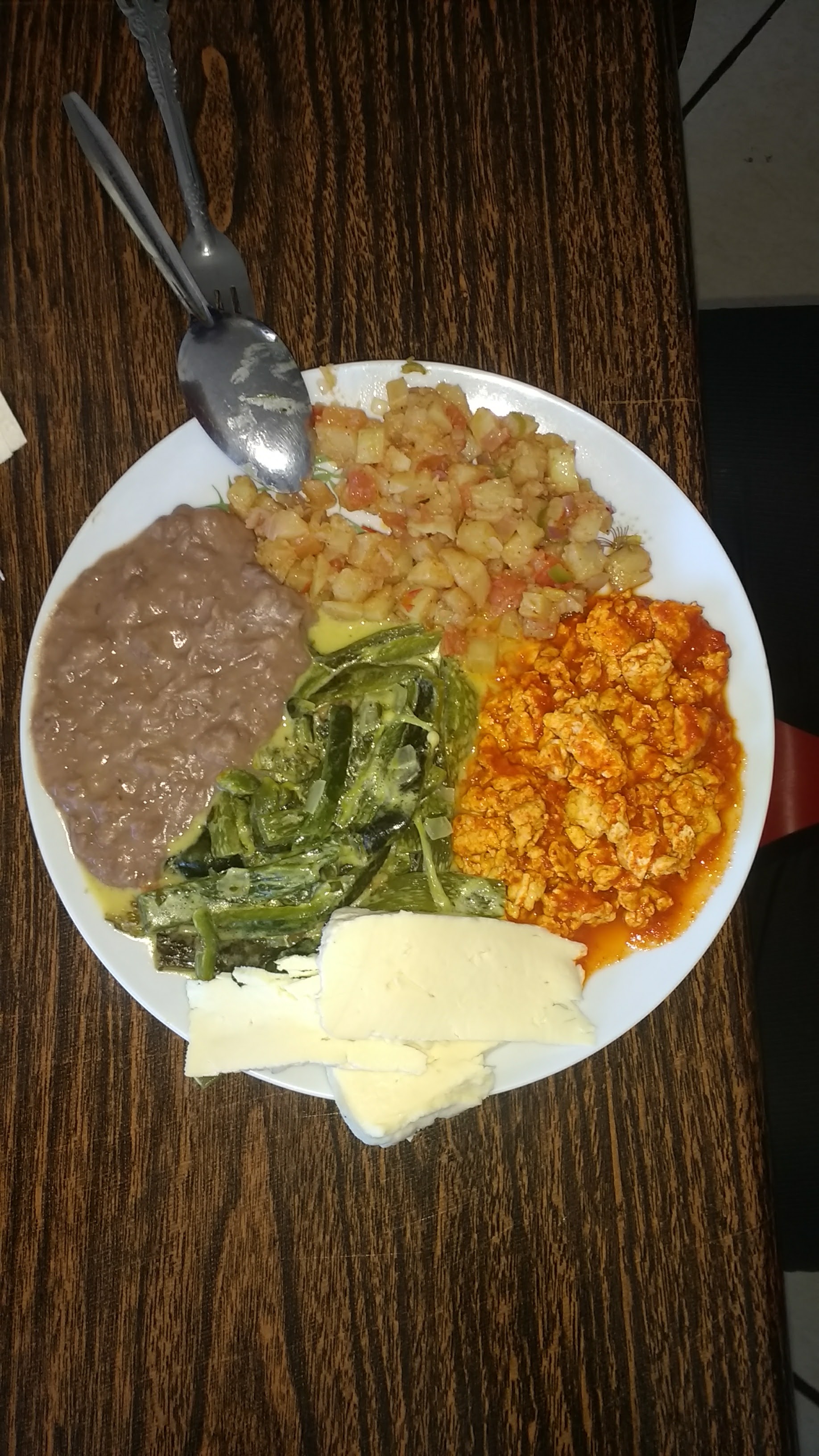 Fonda Carmelita image 5