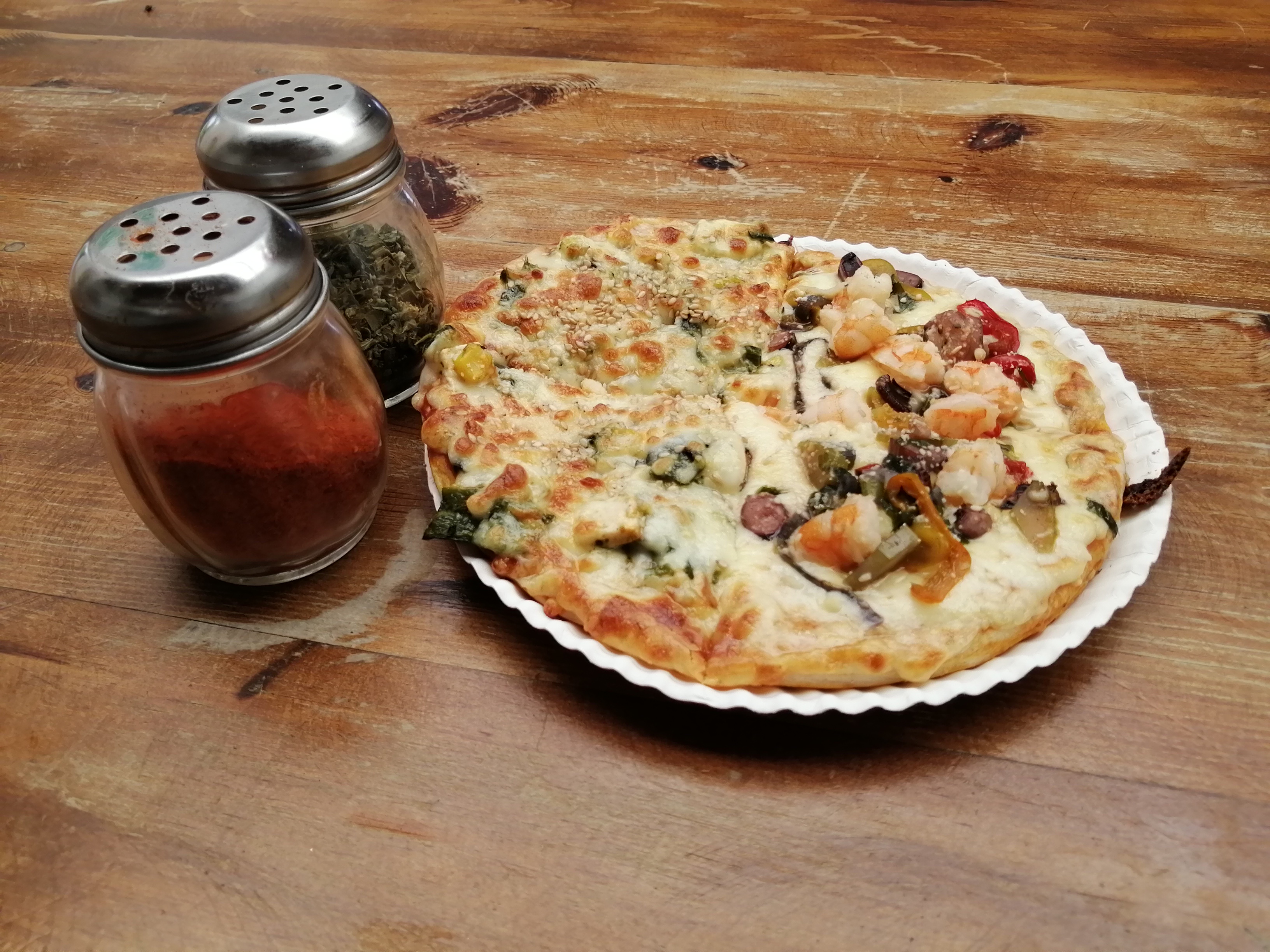 Chicharo's Pizza and Beer image 1