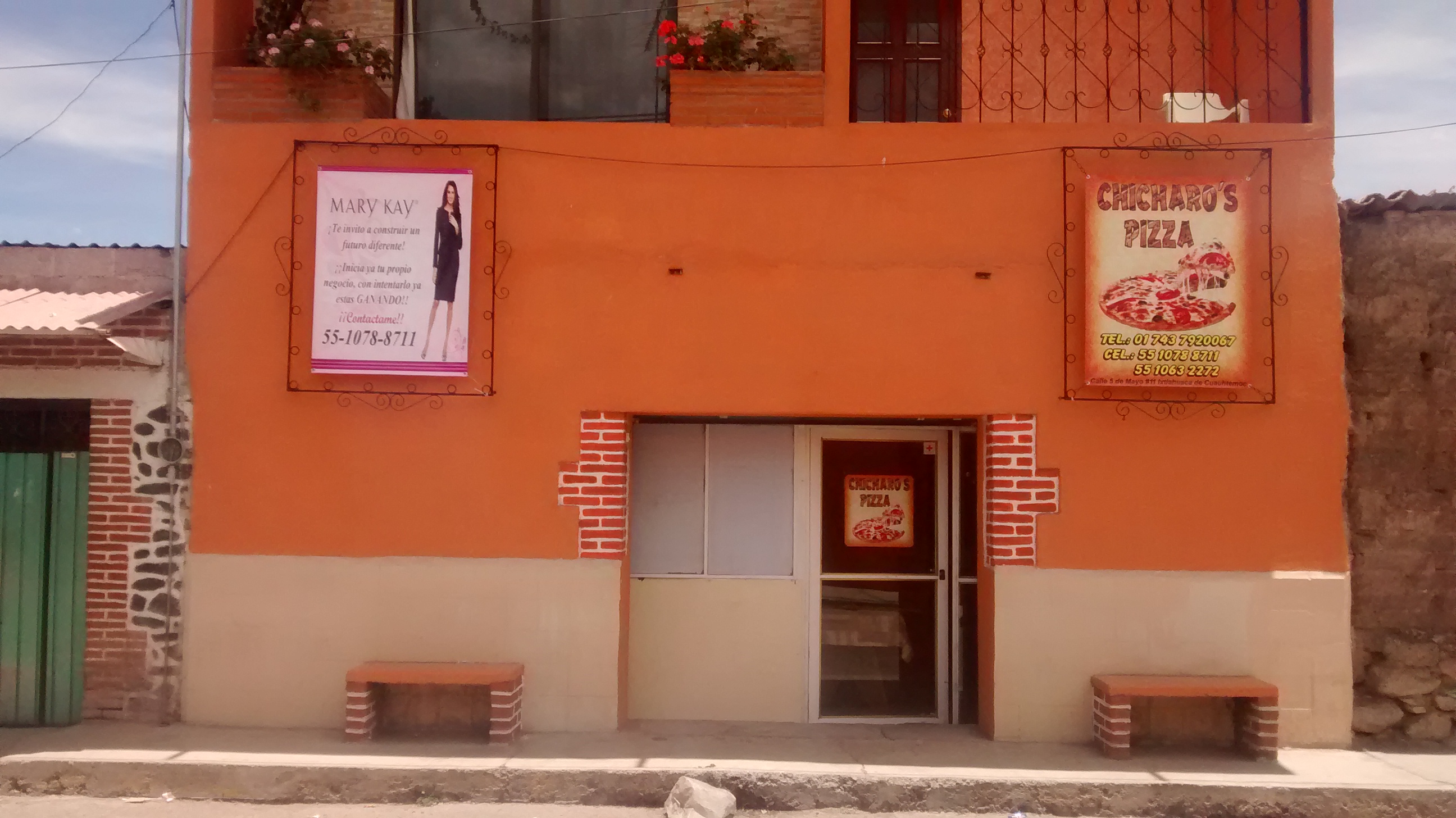 Chicharo's Pizza and Beer image 4