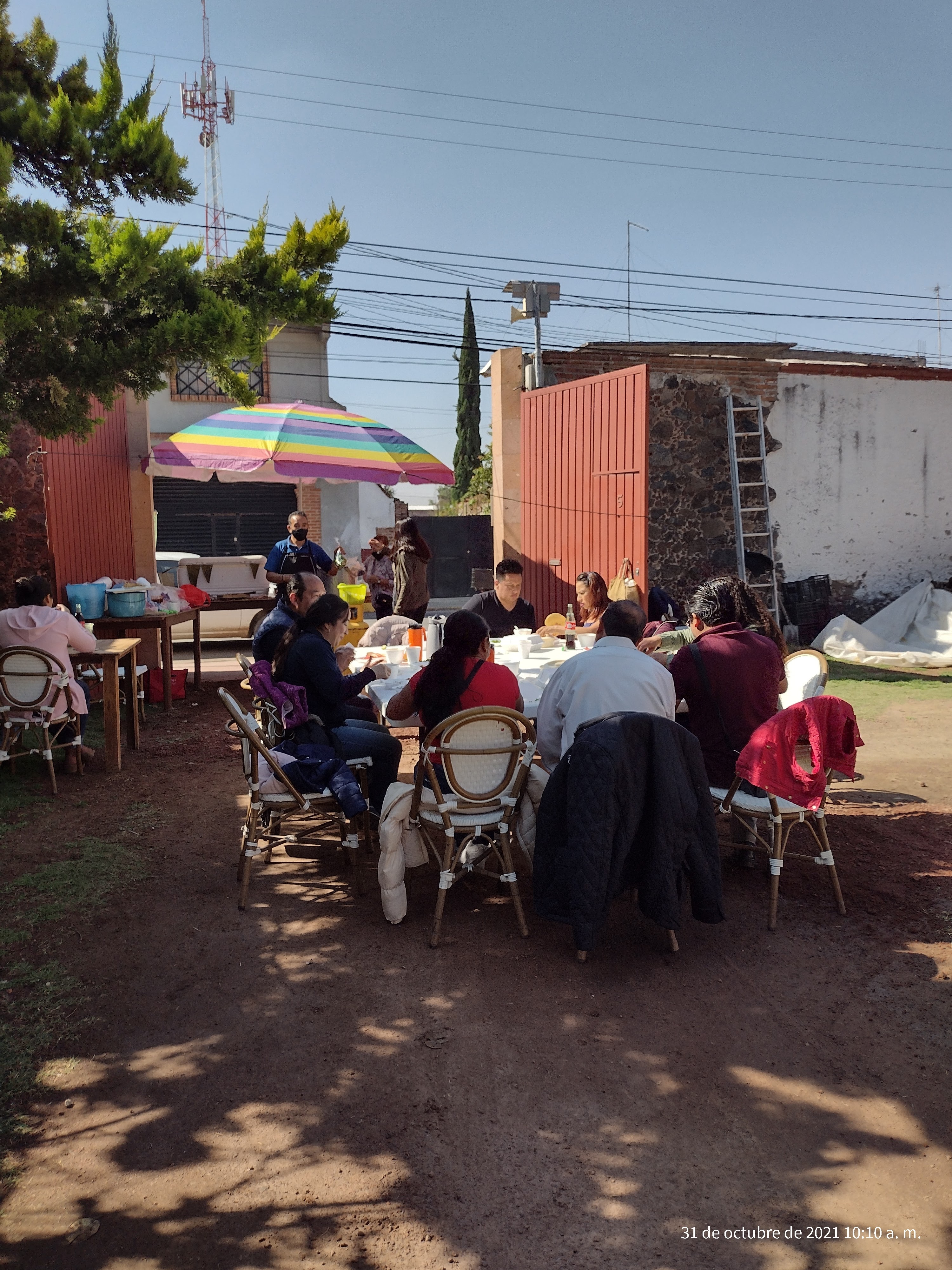 Chicharo's Pizza and Beer image 10