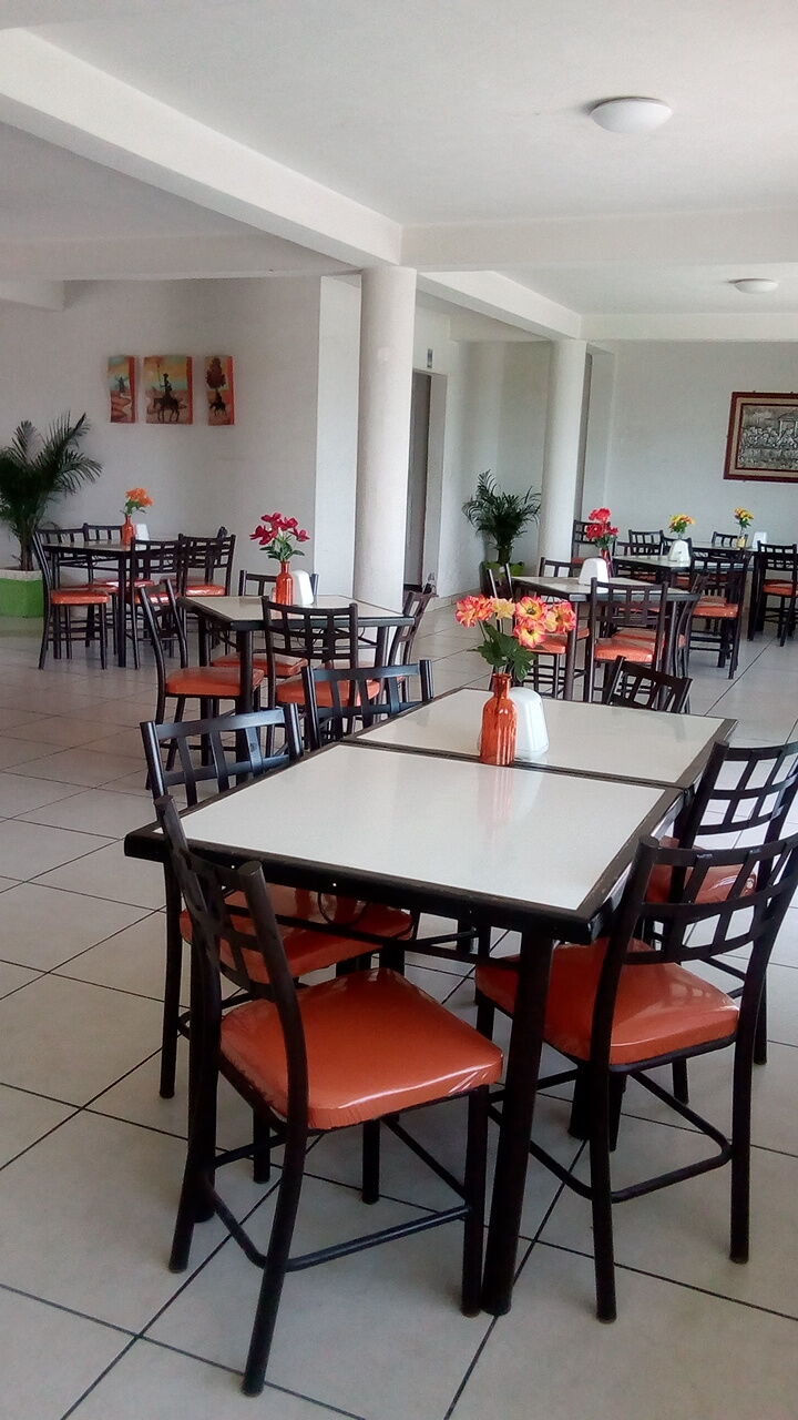 RESTAURANTE LA FLOR DE LOS ANGELES. image 5