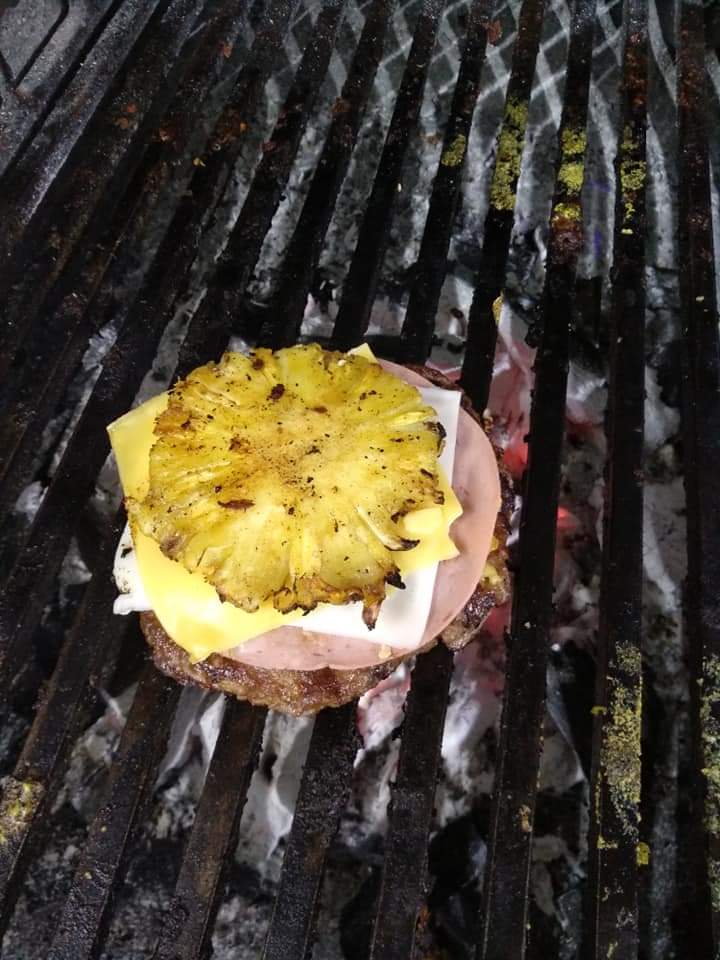 Hamburguesas de arrachera y alitas al carbón el danny image 6
