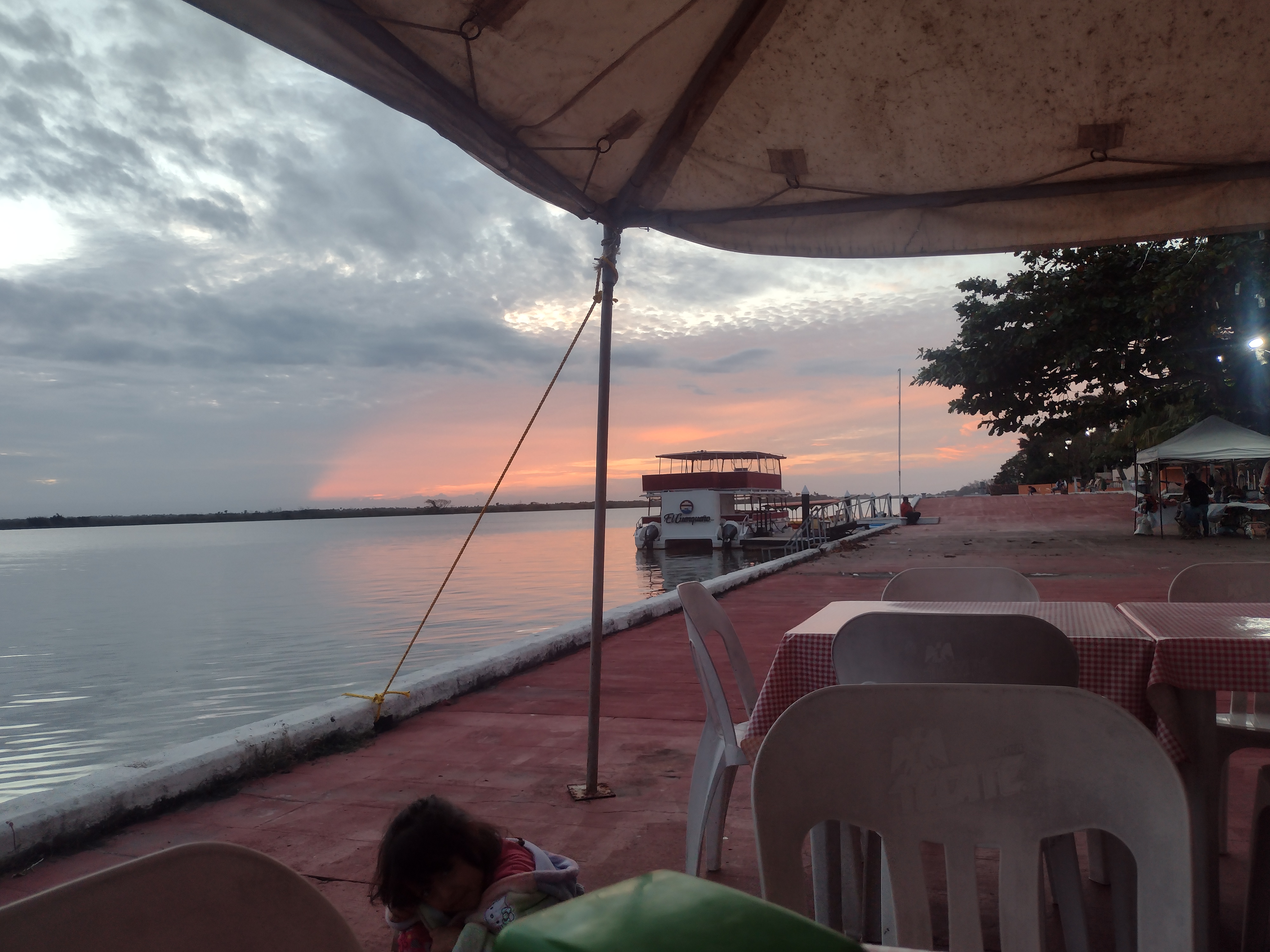 restaurante el pescador image 7