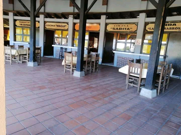 Restaurante piedras encimadas image 1