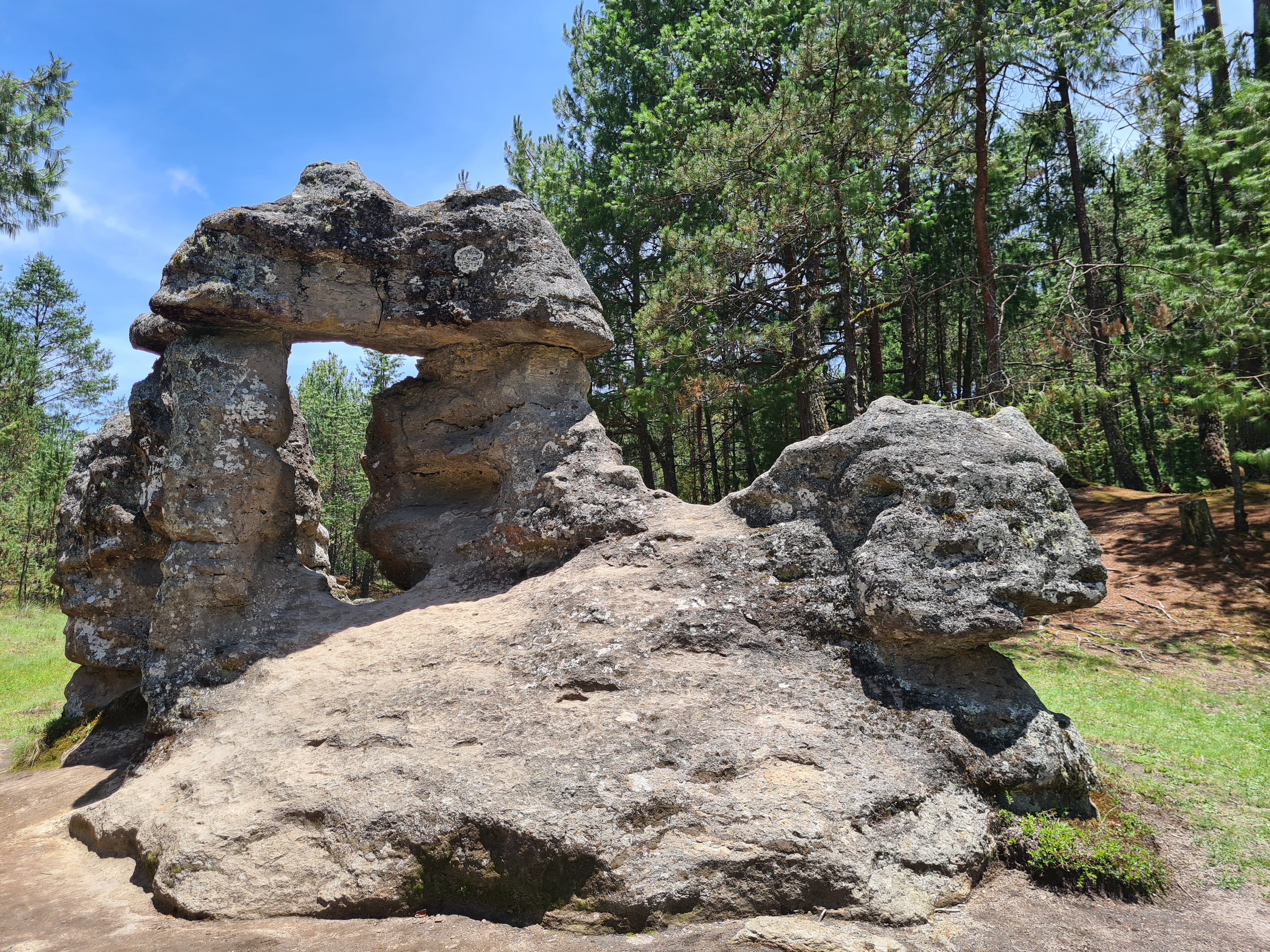 Restaurante piedras encimadas image 4