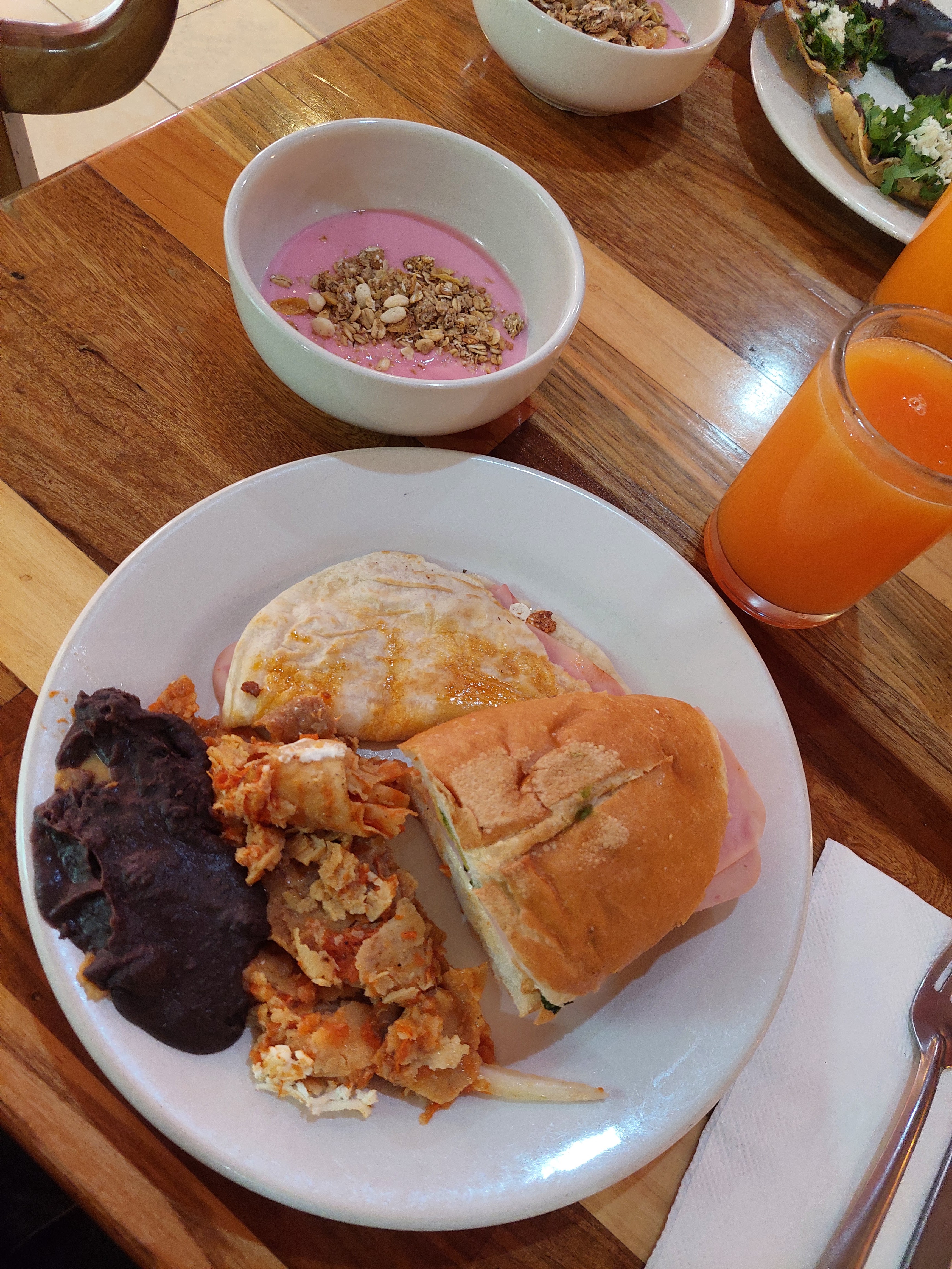 Espadas Casa Blanca image 8