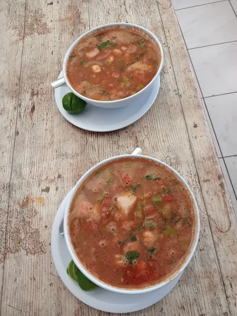 Birrieria Y Mariscos "Los Limites" image 2