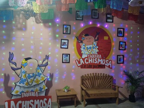 TAQUERÍA LA CHISMOSA image 2