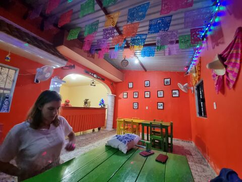TAQUERÍA LA CHISMOSA image 3