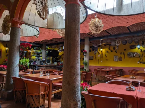 La Carreta image 5