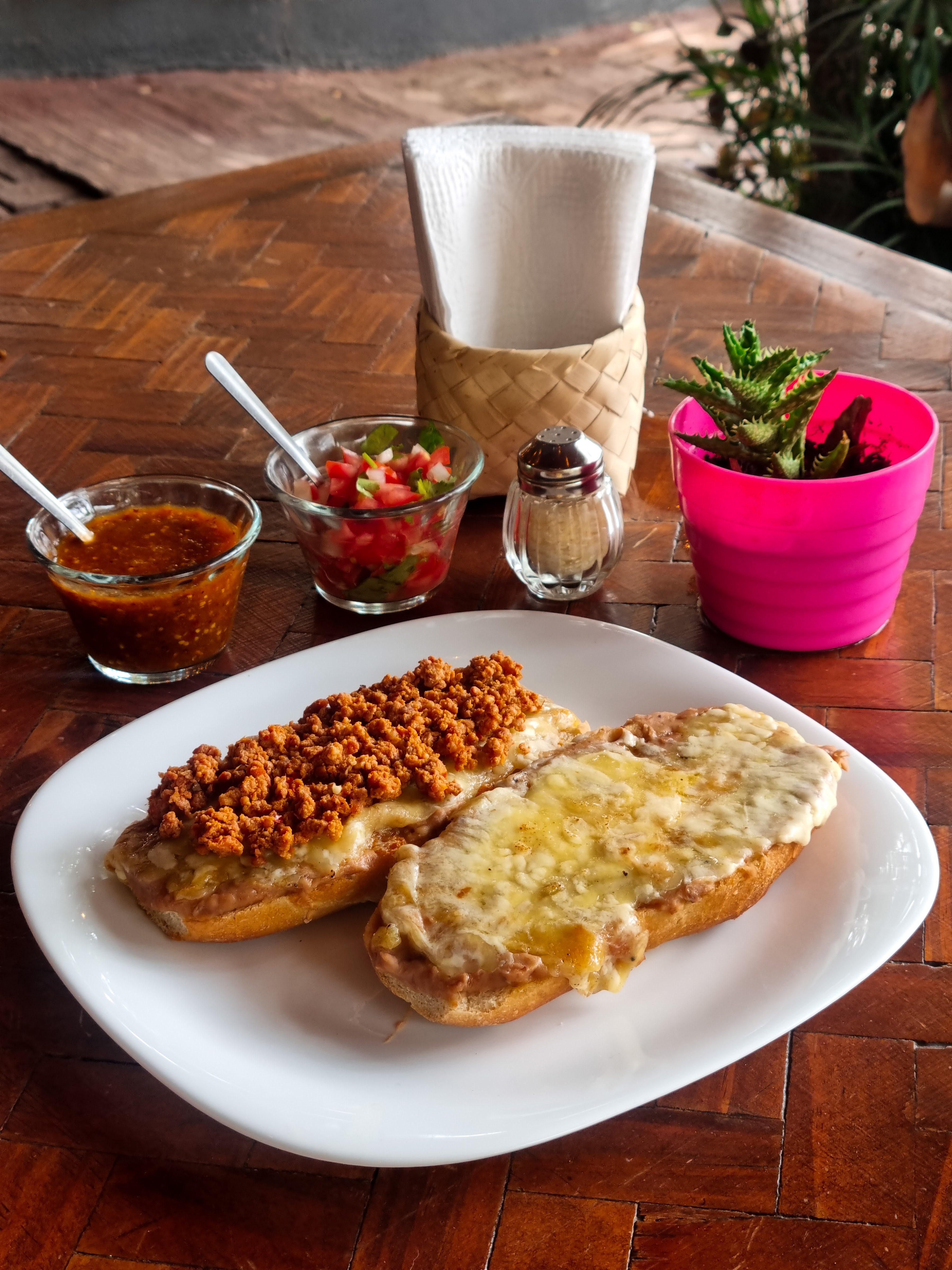 Las Chavindecas image 4