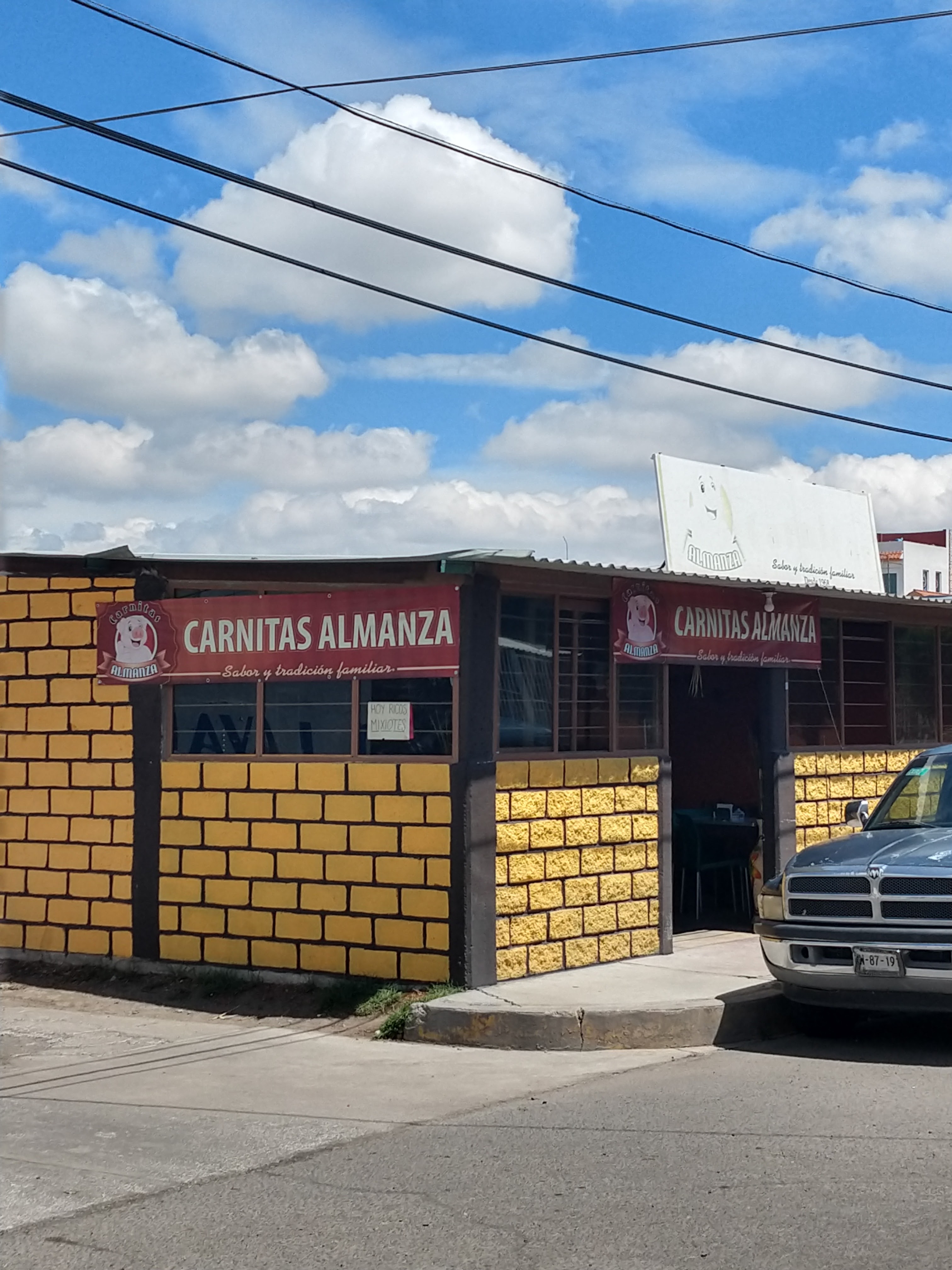 Carnitas Almanza image 1