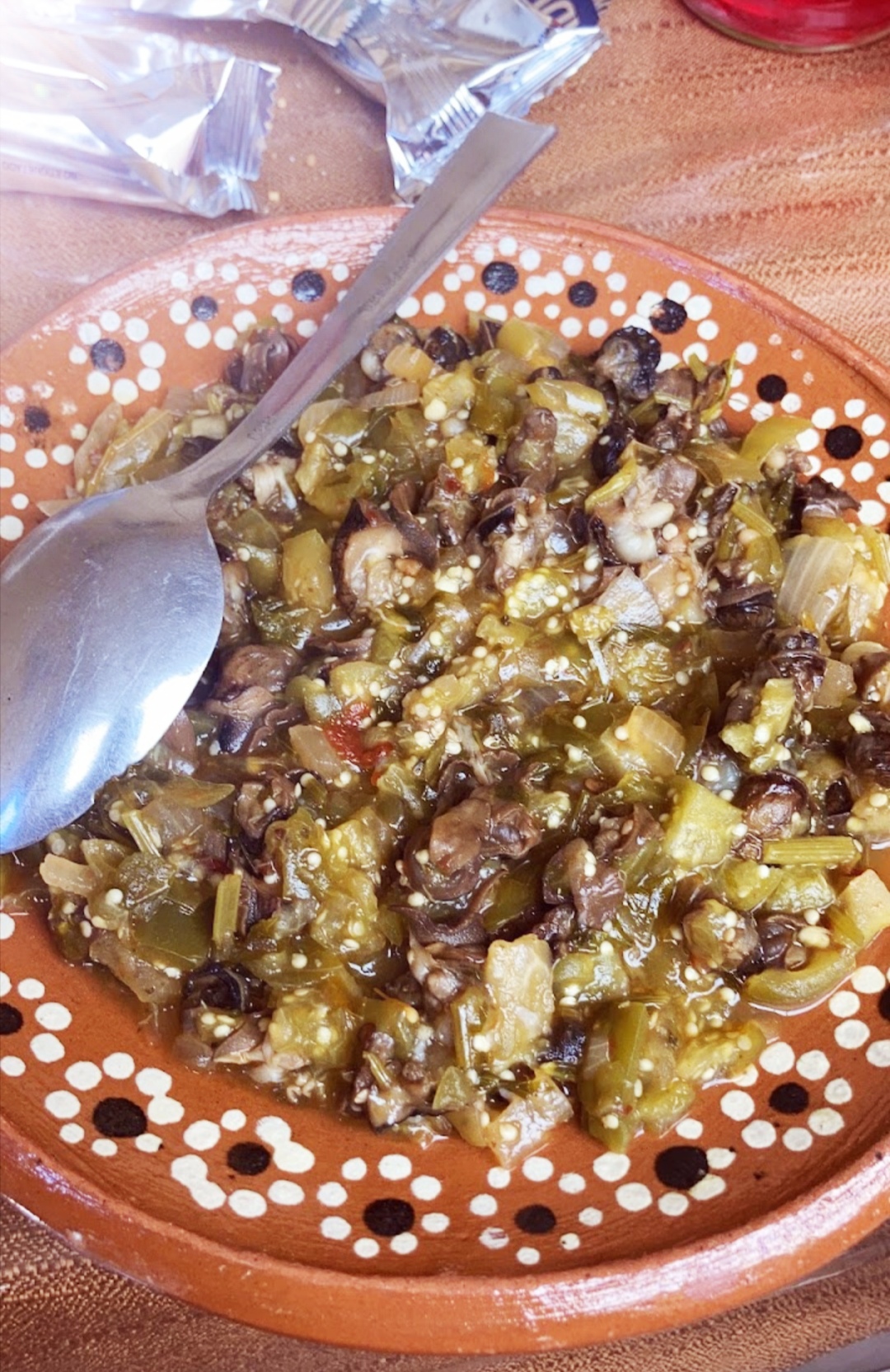 Caracoles En Caldo image 1