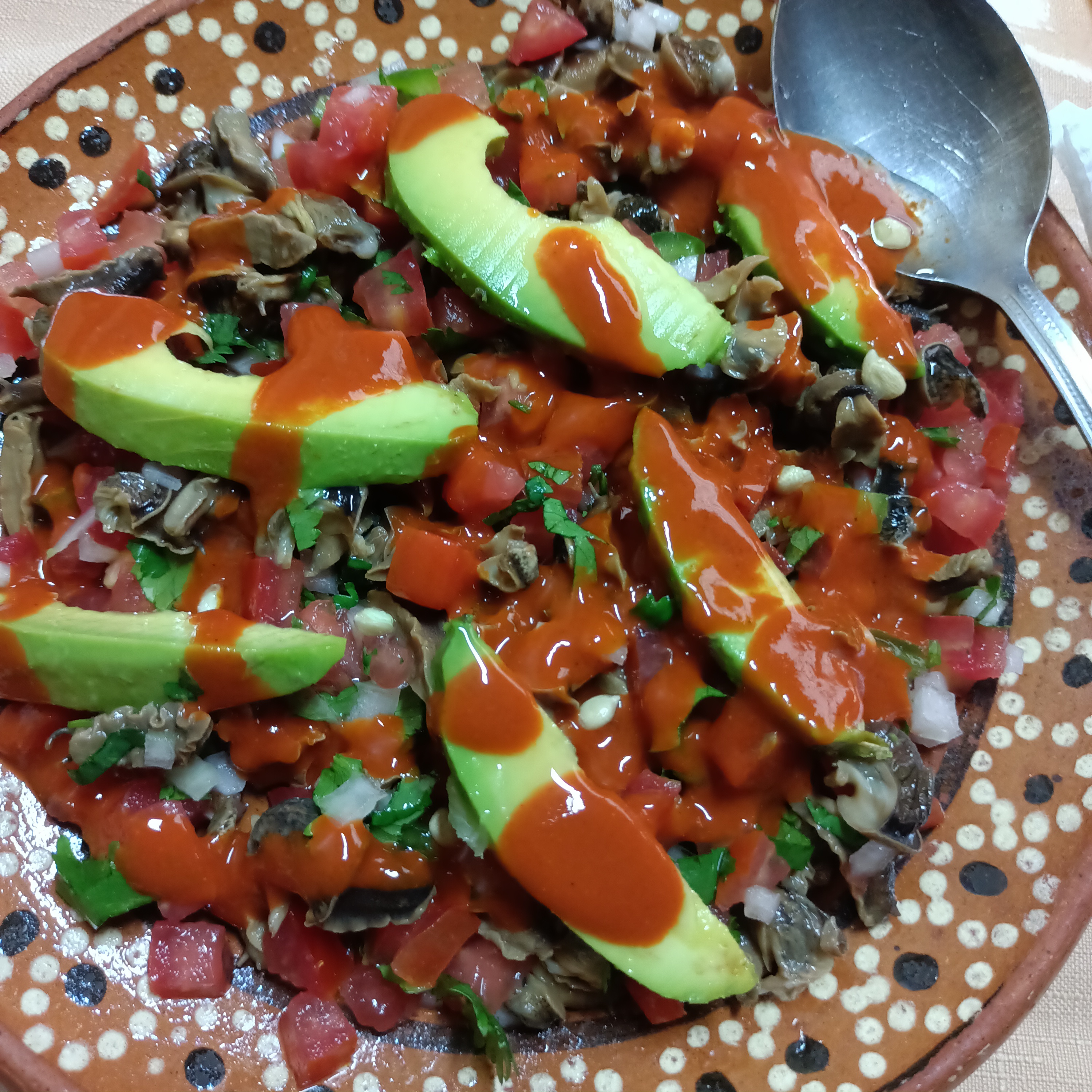 Caracoles En Caldo image 2