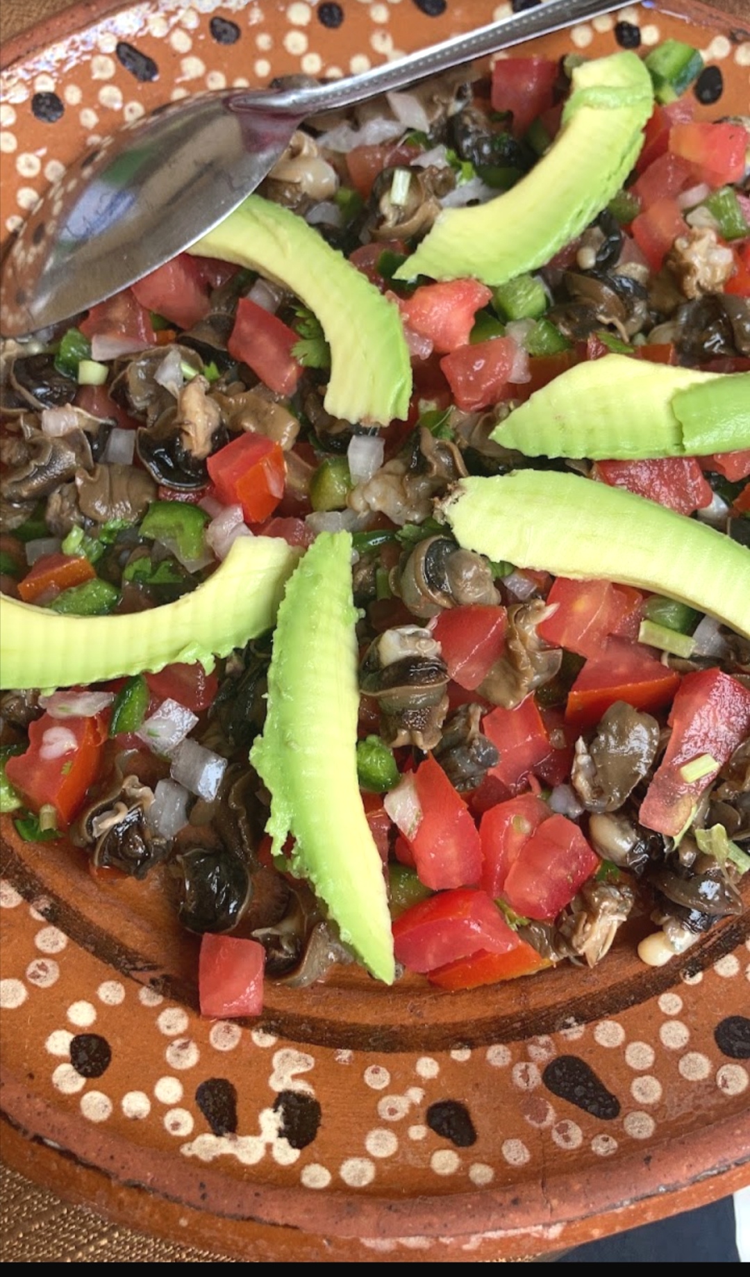 Caracoles En Caldo image 7