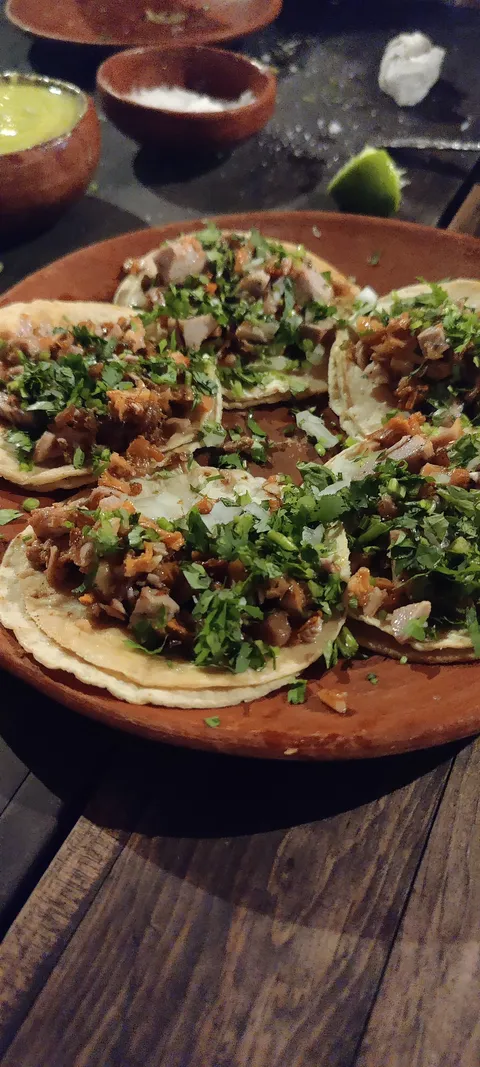 El Compadre Taco y Mezcal image 1