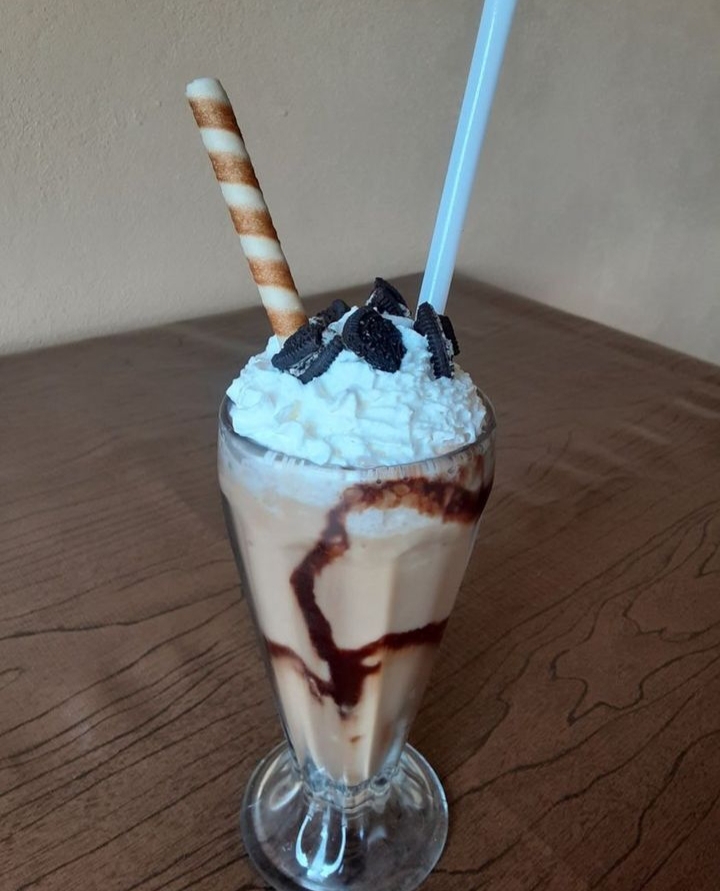 Centellas Burritos Y Hamburguesas image 3