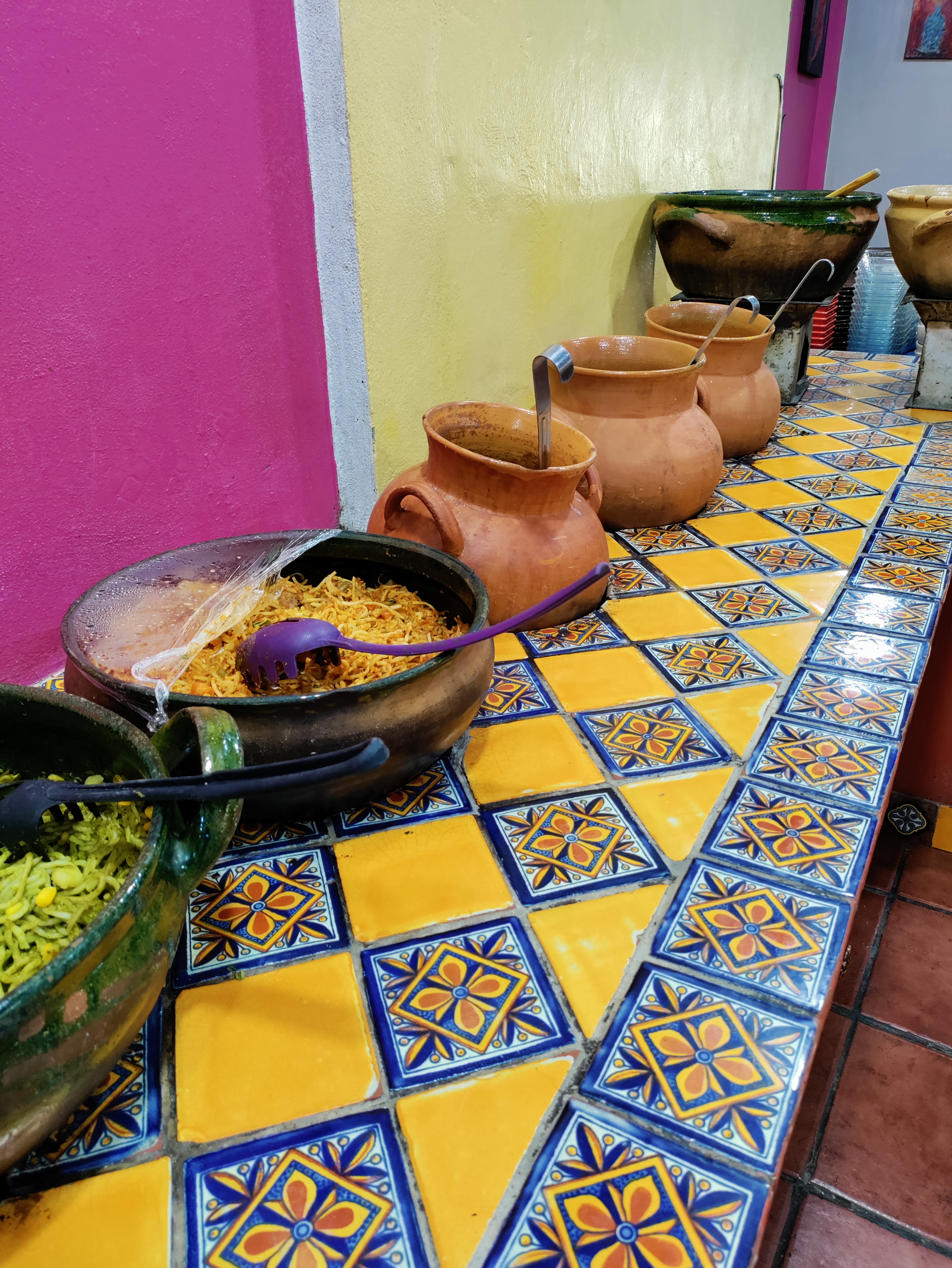 El Famoso Buffet & Mezcaleria image 2