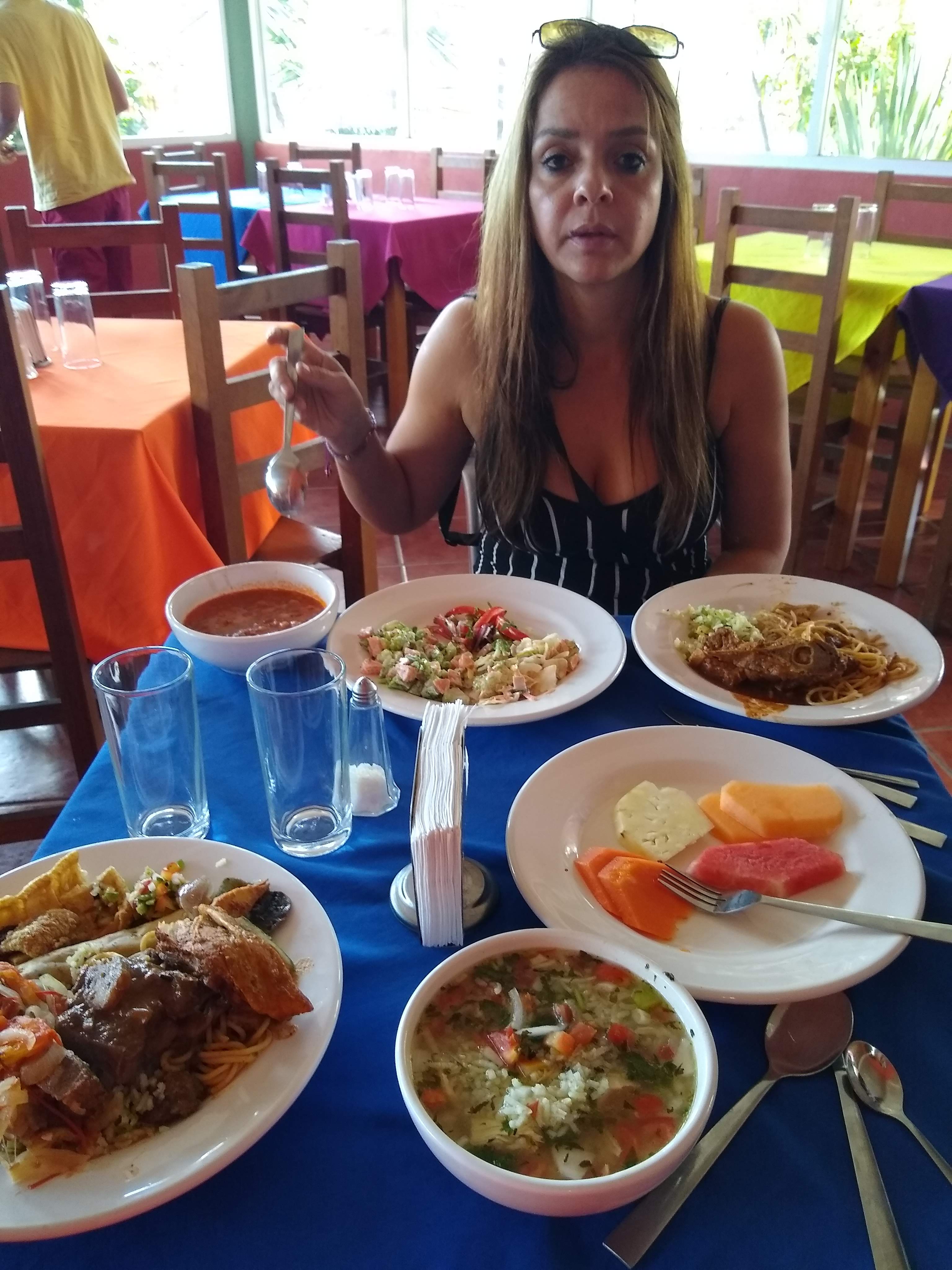 El Famoso Buffet & Mezcaleria image 8