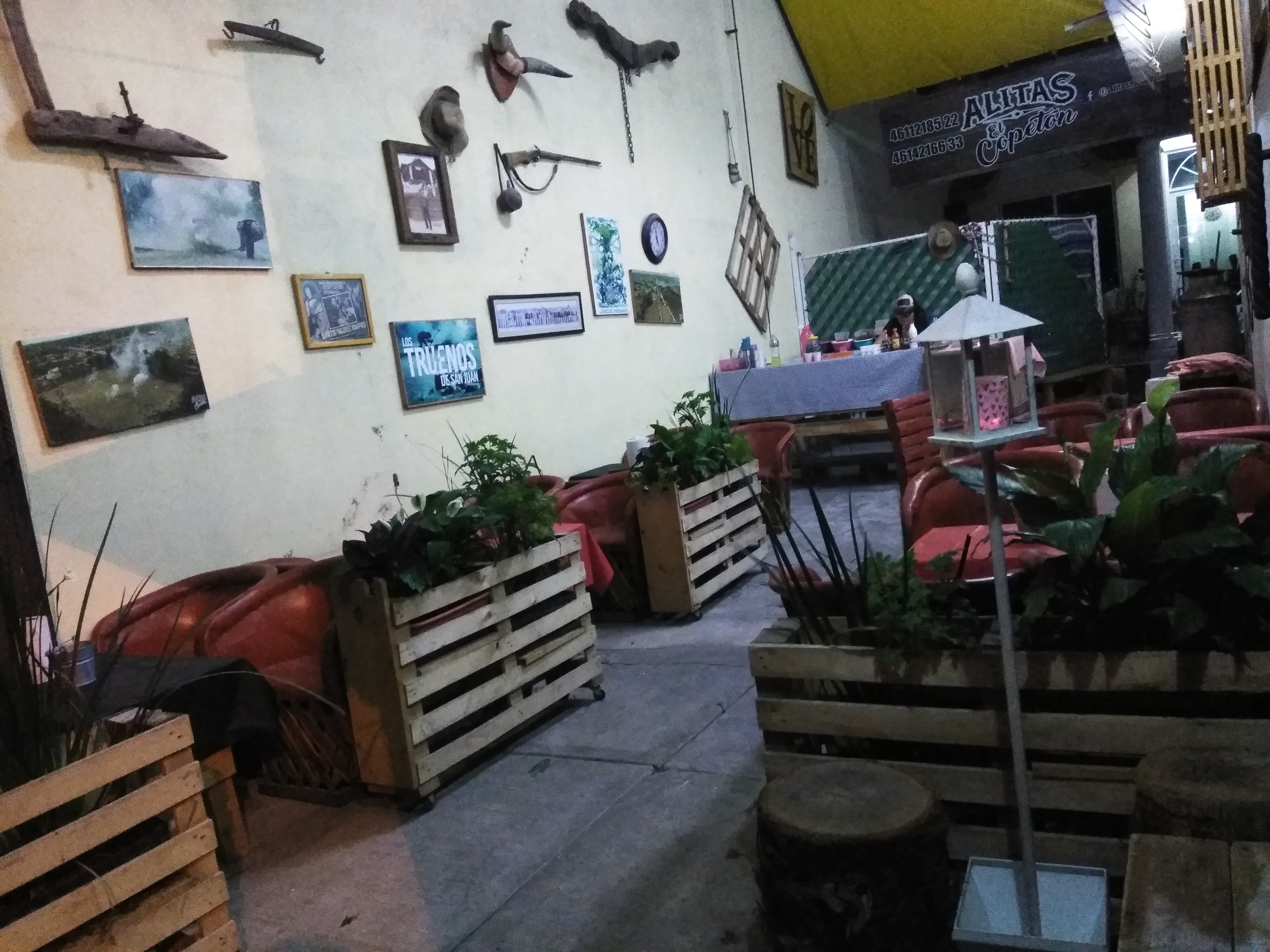 Alitas El Copeton image 6