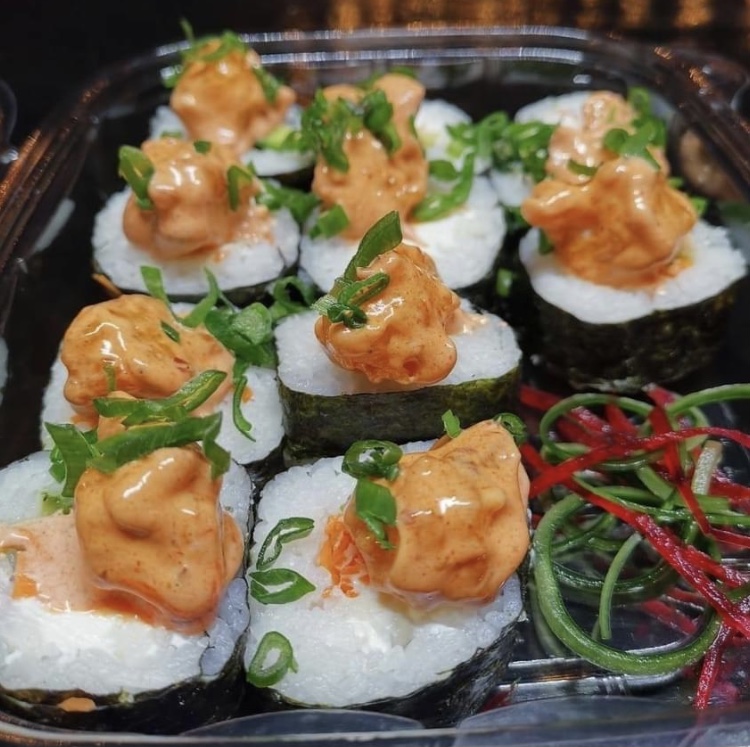 Meraki sushi & wings image 7