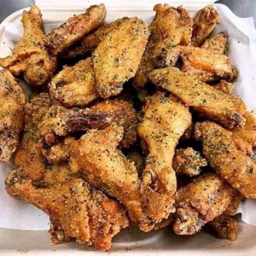 Meraki sushi & wings image 8