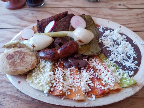 RAÍCES COMIDA HUASTECA image 3