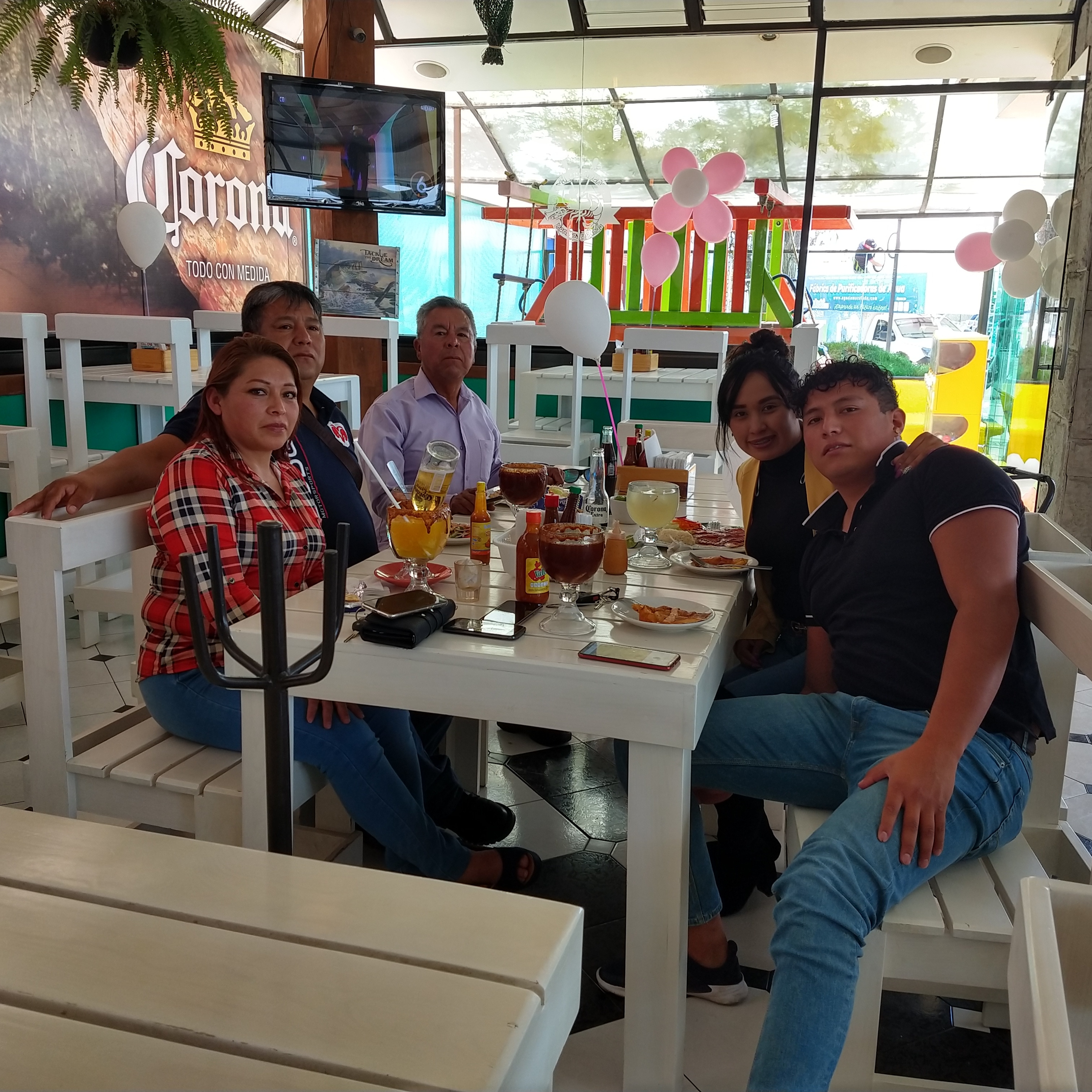 El Sinaloense image 8