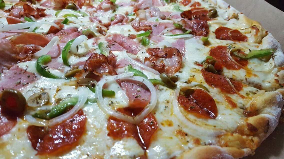 Pizzas Suprema image 3