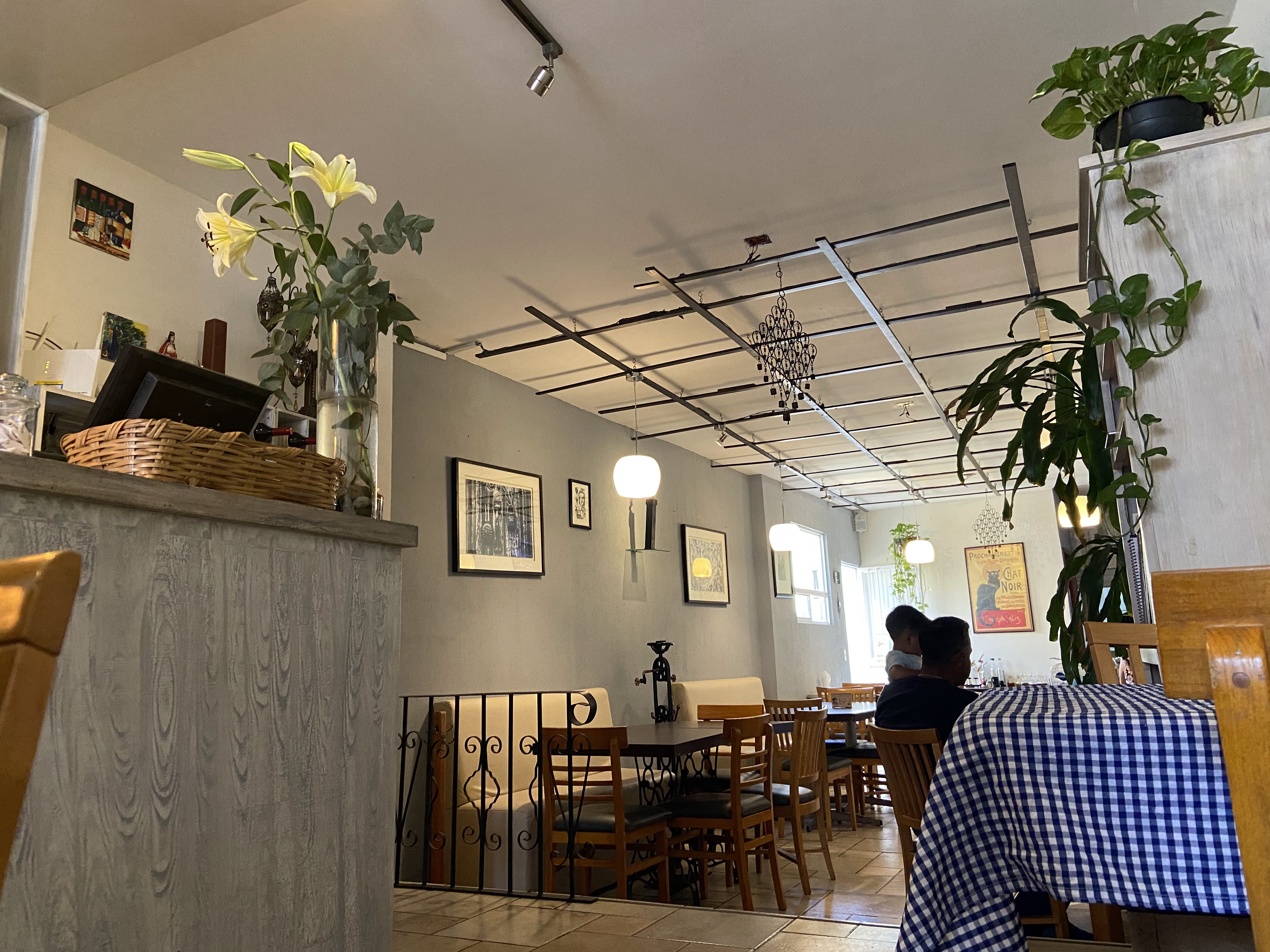 Mykonos Cocina Mediterránea image 1