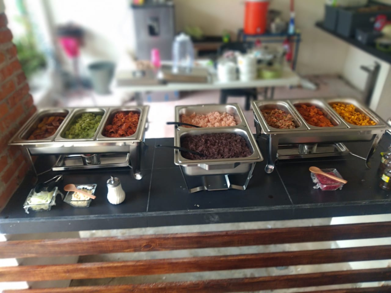 Huateque buffet image 1