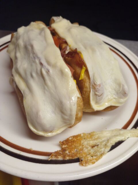 Pillo's HotDogs y Hamburguesas image 2