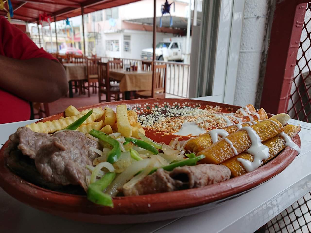 La Casa Del Taco (Grill) image 5