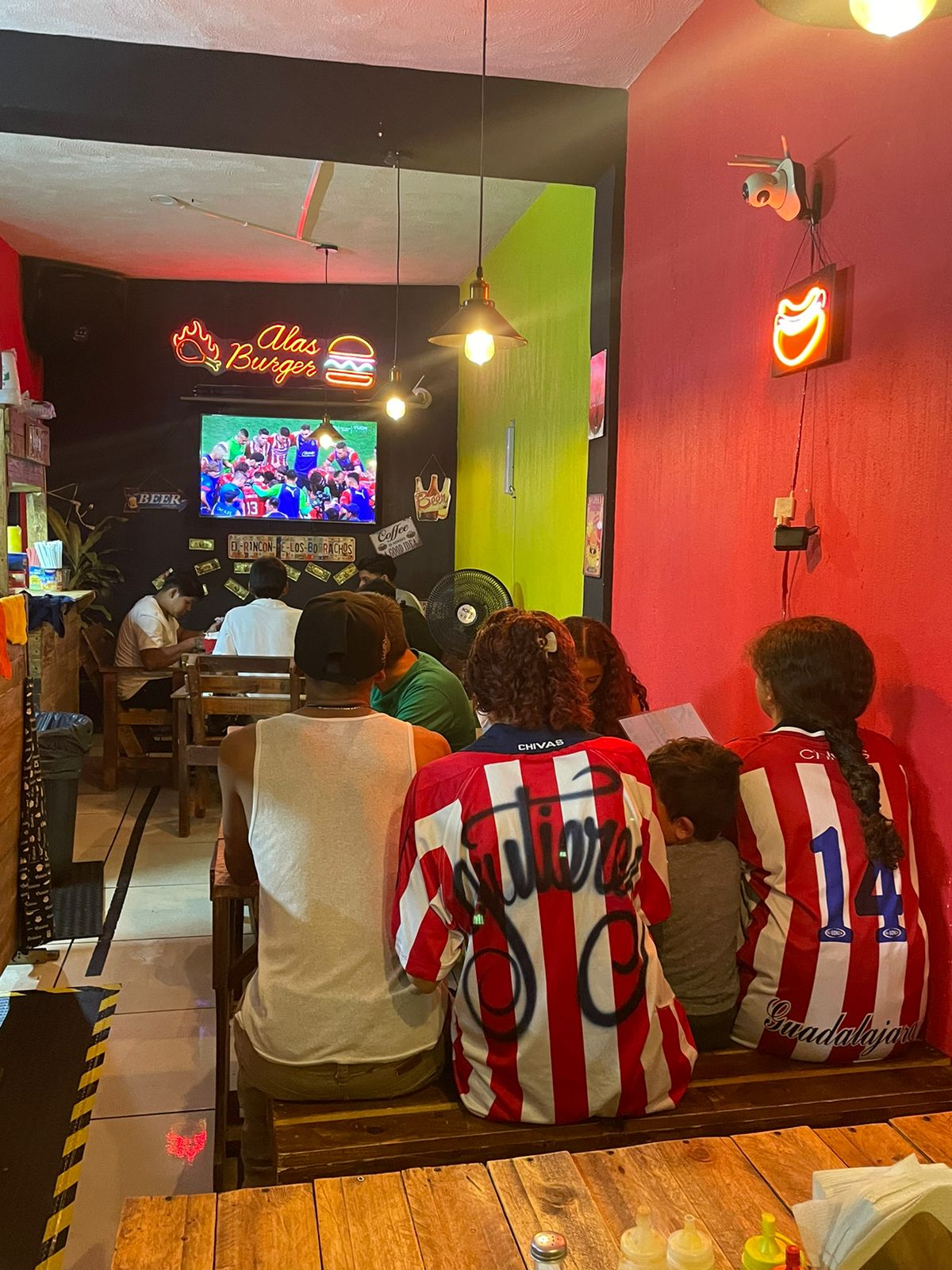 Alas burger image 10