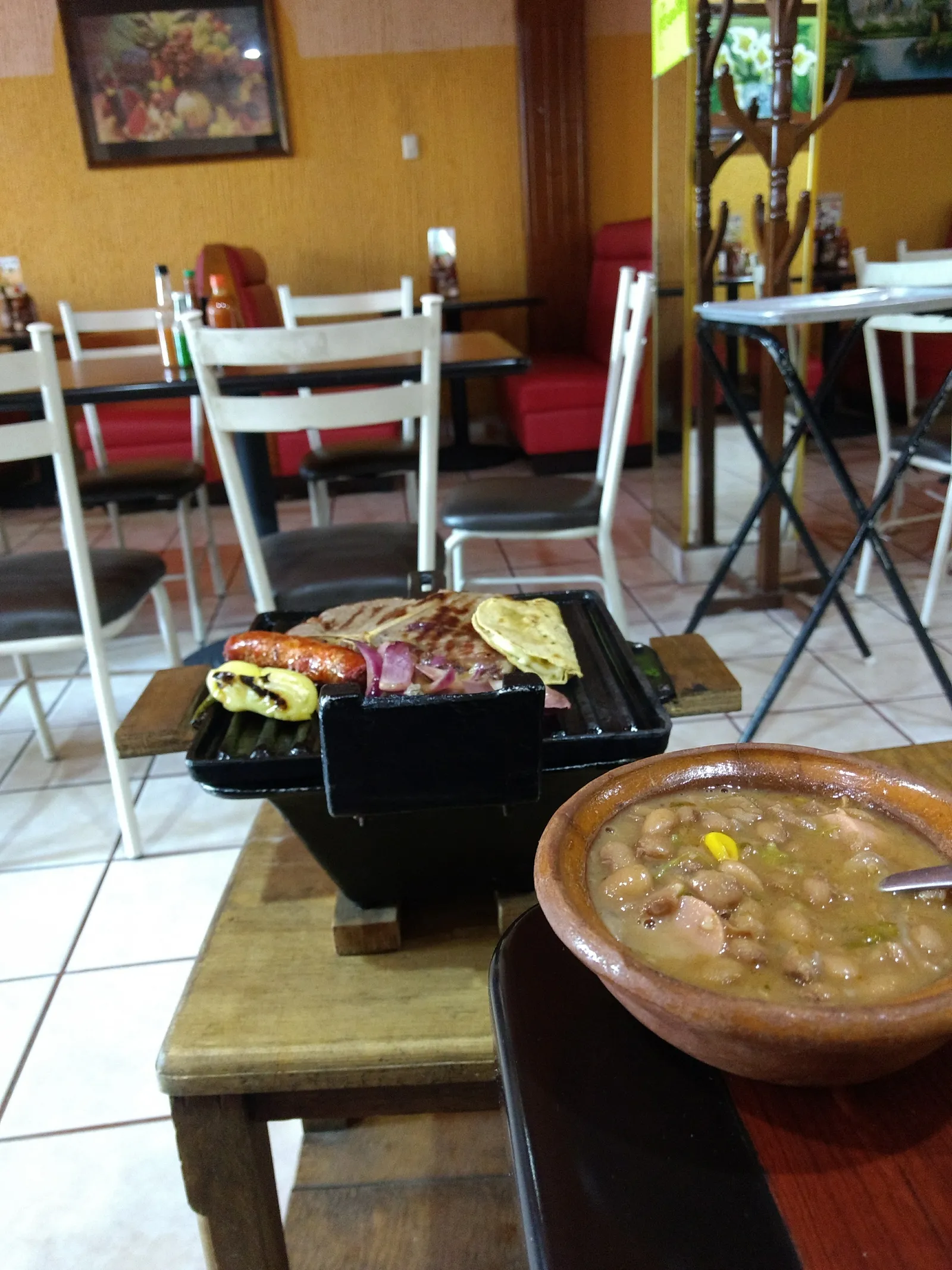 MOCAMBO image 9