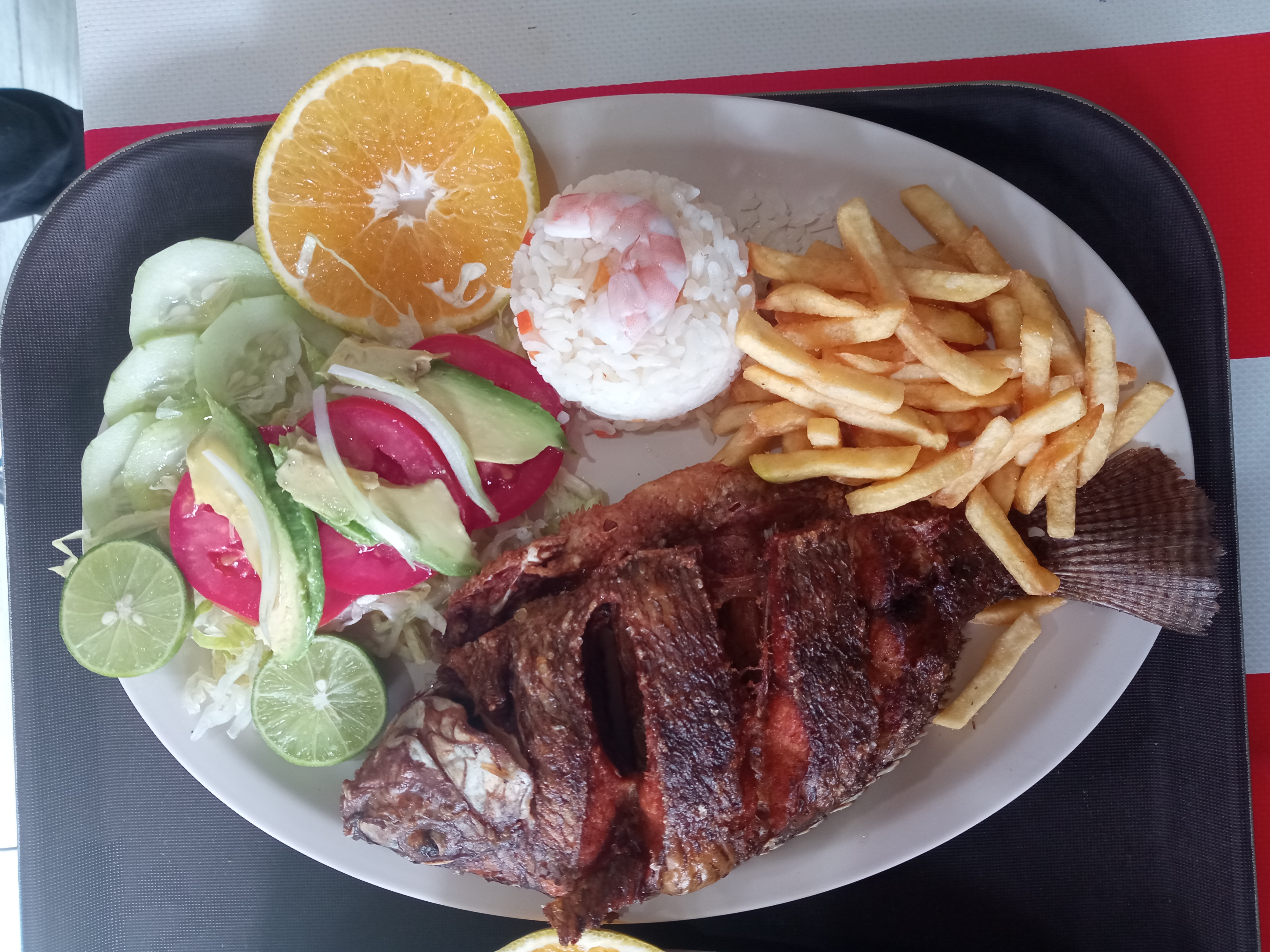 Pescados y mariscos La curva image 3