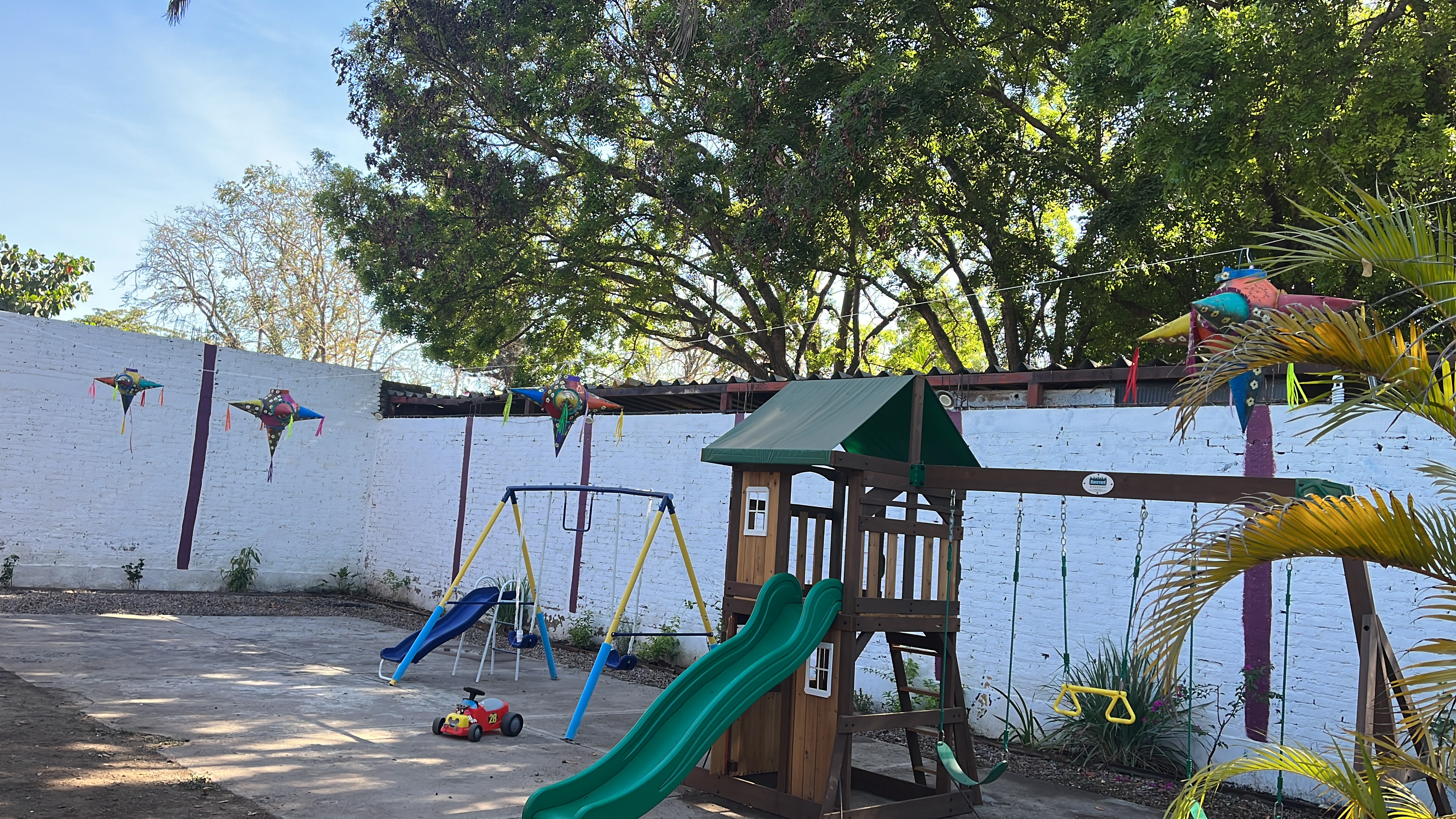 El Jardín Restaurant-Bar image 9