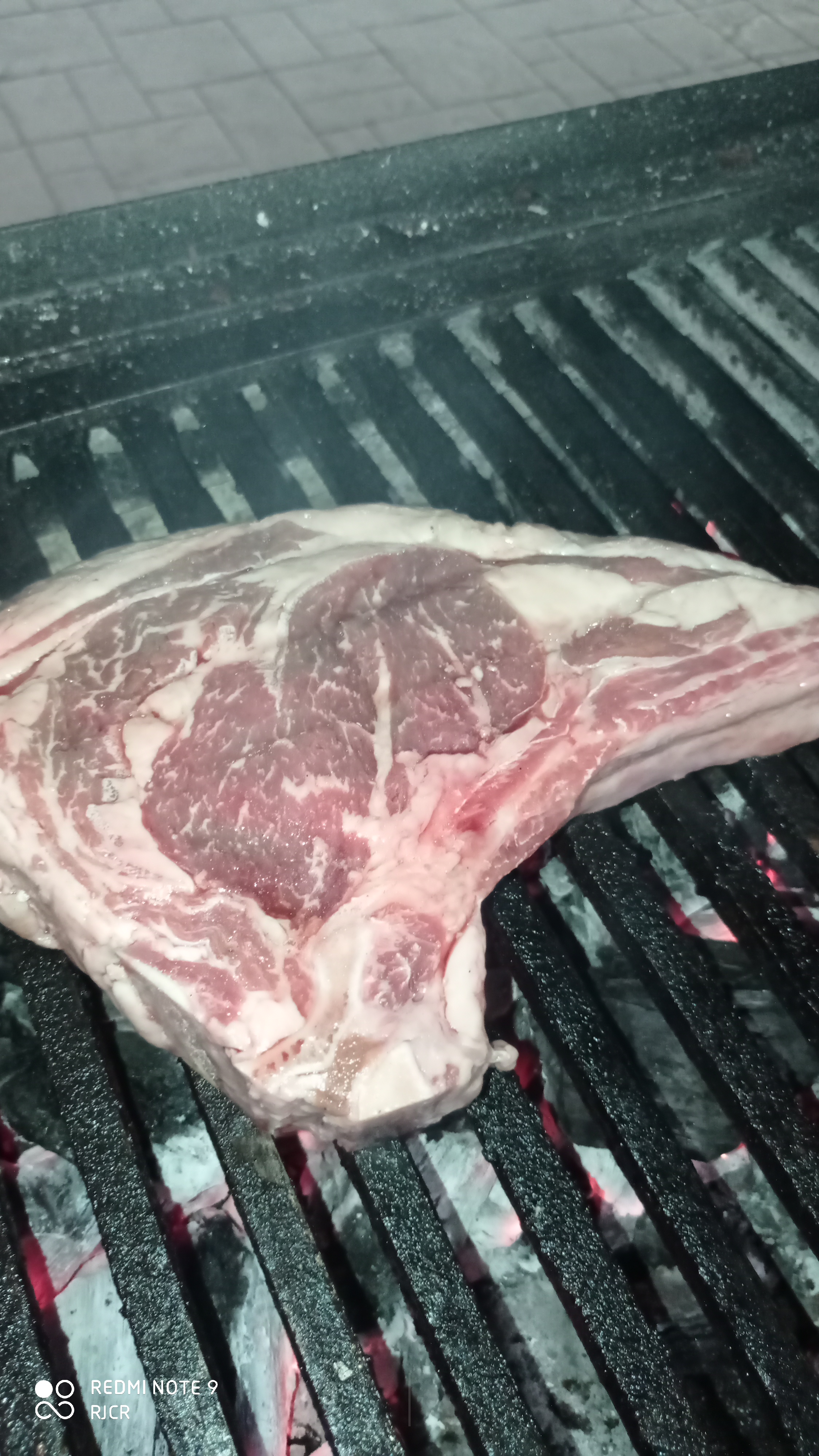 Red Evolution Burgers image 9