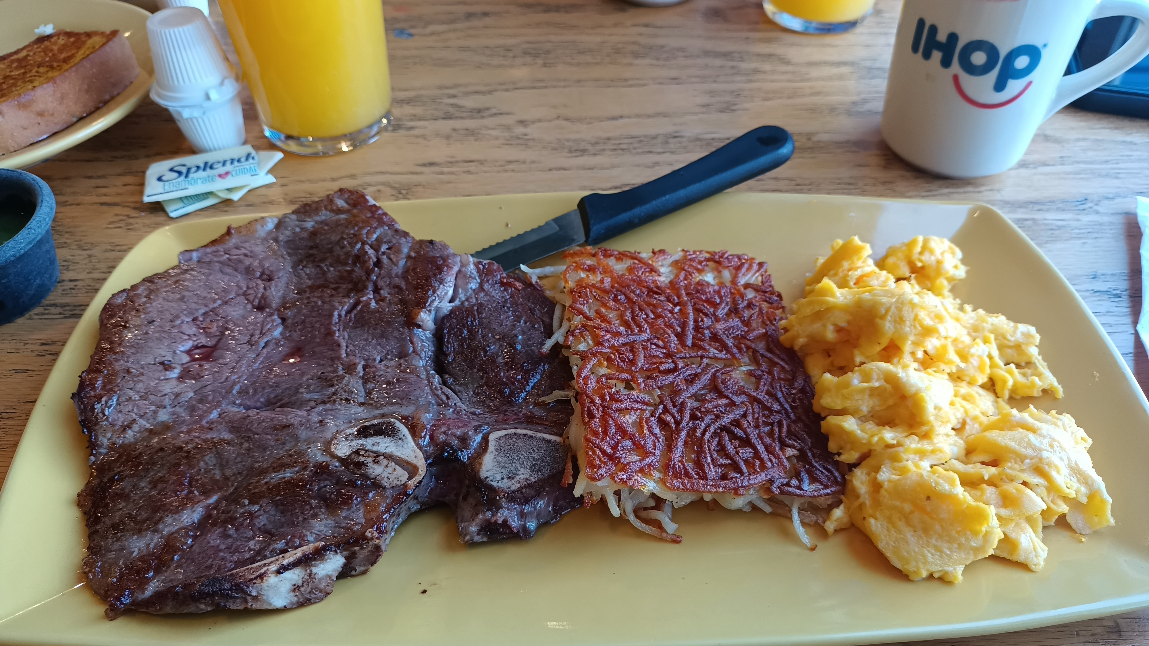 IHOP Cuernavaca image 8